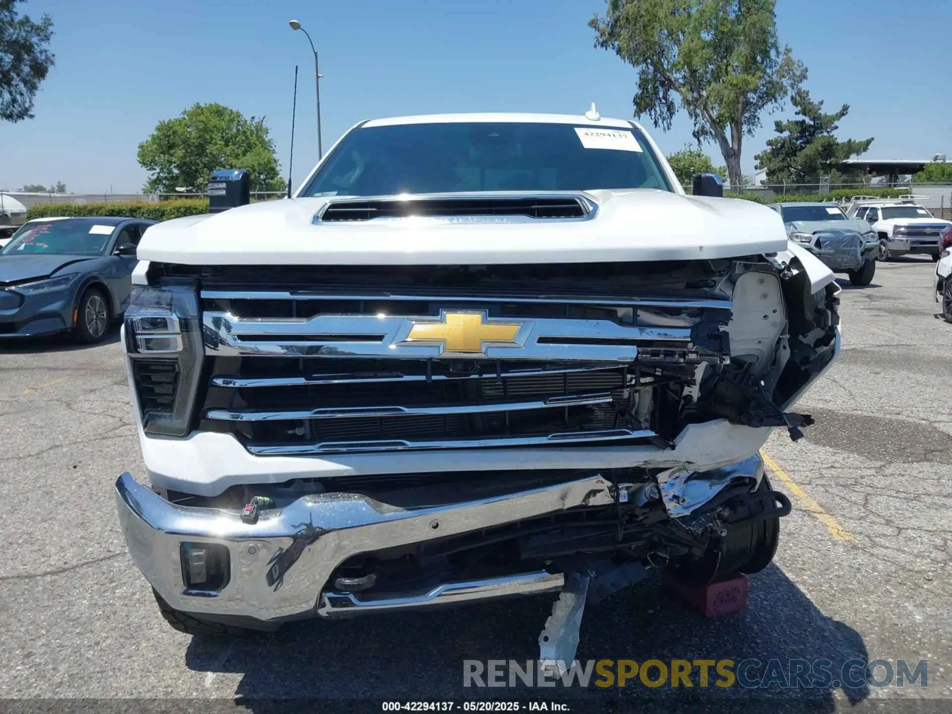 13 Photograph of a damaged car 1GC4KPEY7SF148925 CHEVROLET SILVERADO 2500HD 2025