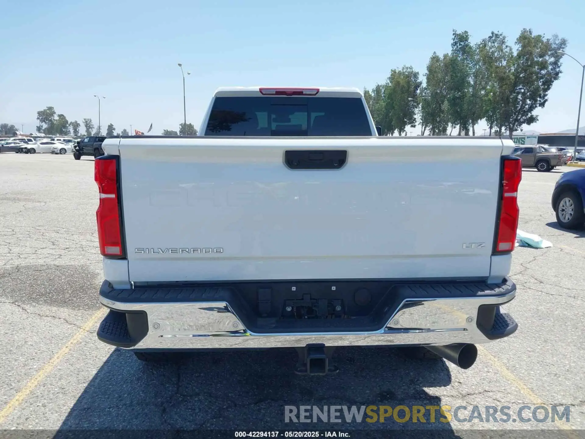 16 Photograph of a damaged car 1GC4KPEY7SF148925 CHEVROLET SILVERADO 2500HD 2025