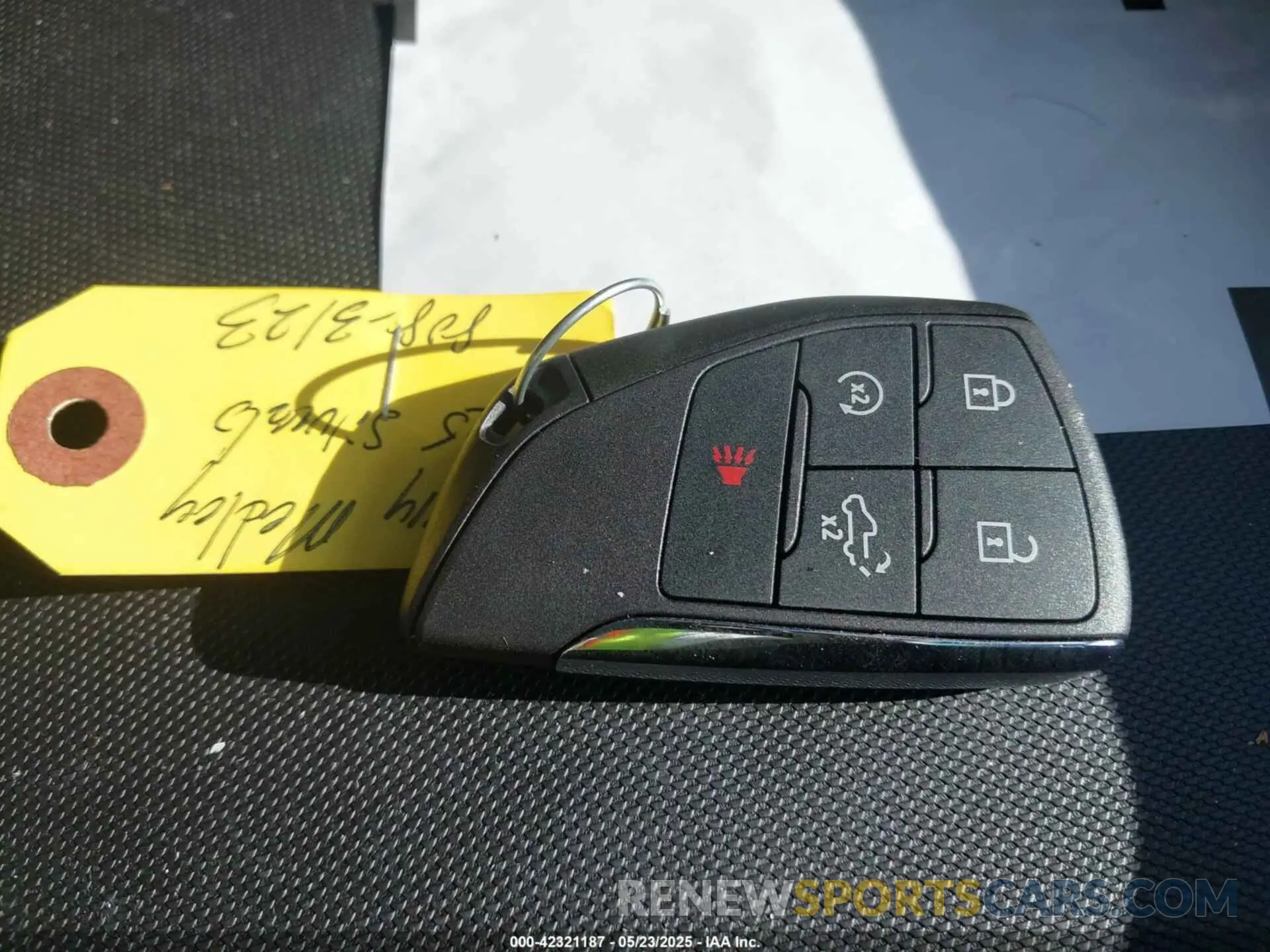 10 Photograph of a damaged car 1GC4KREY6SF238336 CHEVROLET SILVERADO 2500HD 2025
