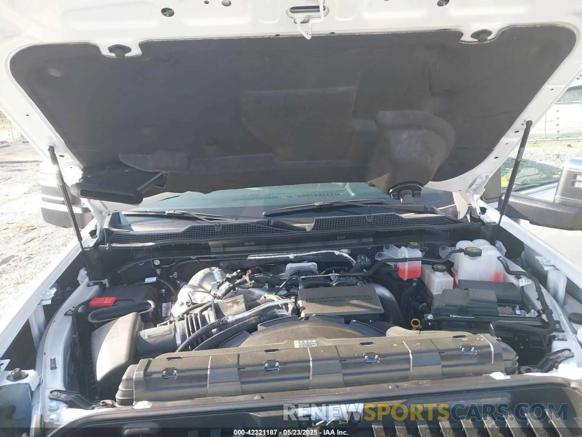 9 Photograph of a damaged car 1GC4KREY6SF238336 CHEVROLET SILVERADO 2500HD 2025