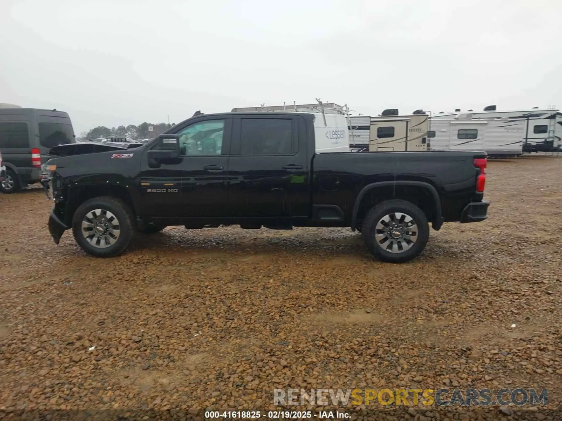 14 Photograph of a damaged car 2GC4KMEY3S1123350 CHEVROLET SILVERADO 2500HD 2025