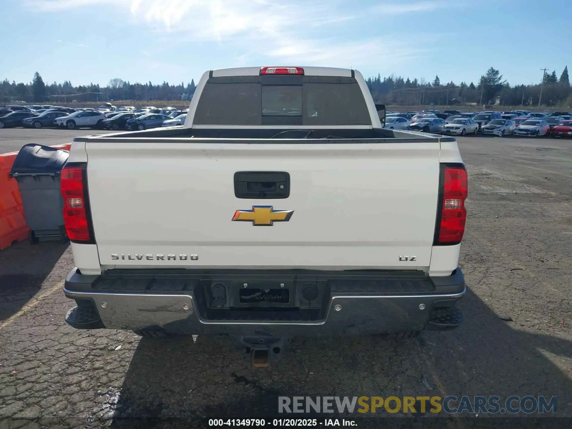 17 Photograph of a damaged car 1GC1KWEG5KF134820 CHEVROLET SILVERADO 3500HD 2019