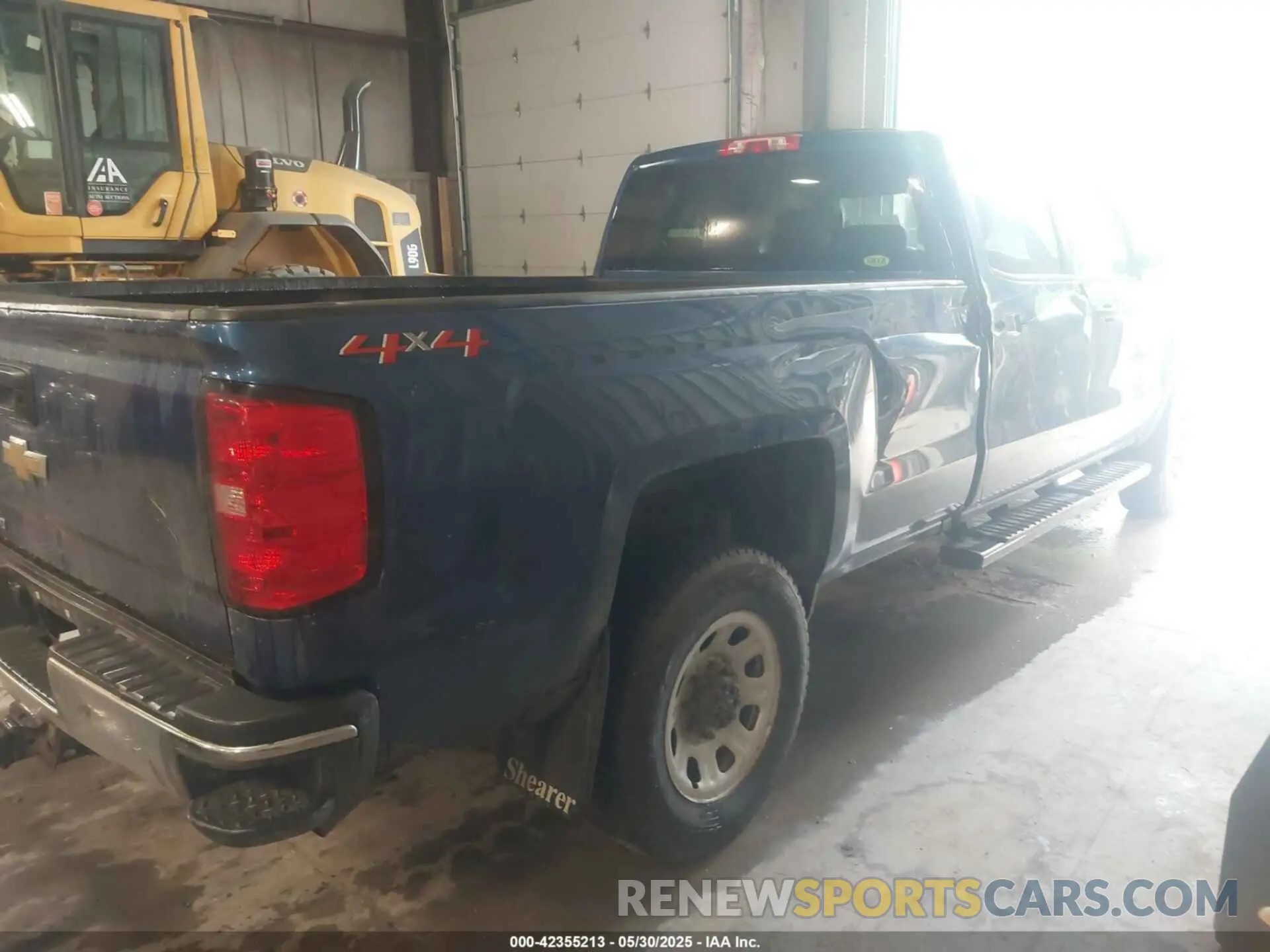 4 Photograph of a damaged car 1GC4KVCG2KF211055 CHEVROLET SILVERADO 3500HD 2019