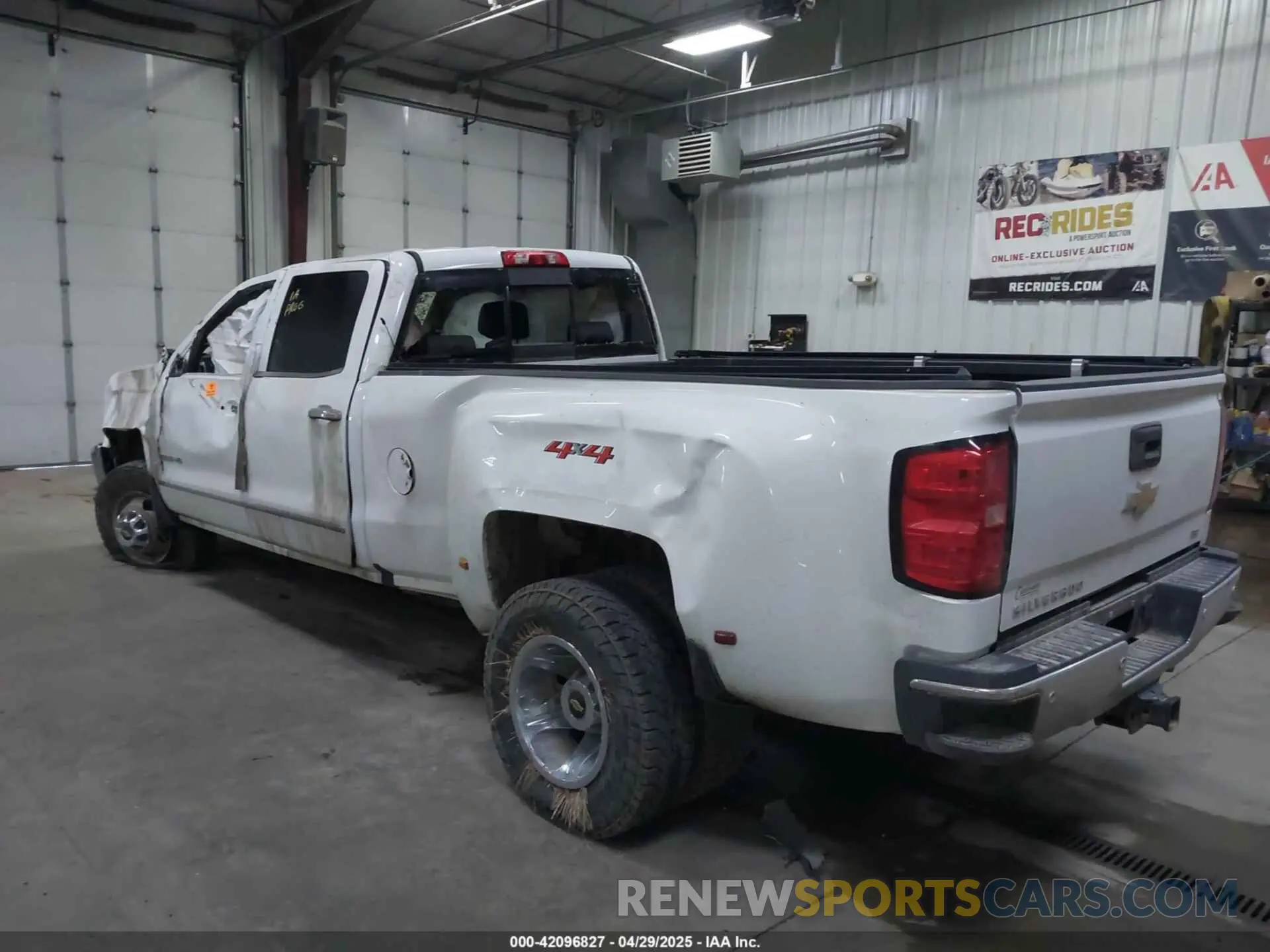 3 Photograph of a damaged car 1GC4KXEY8KF229917 CHEVROLET SILVERADO 3500HD 2019