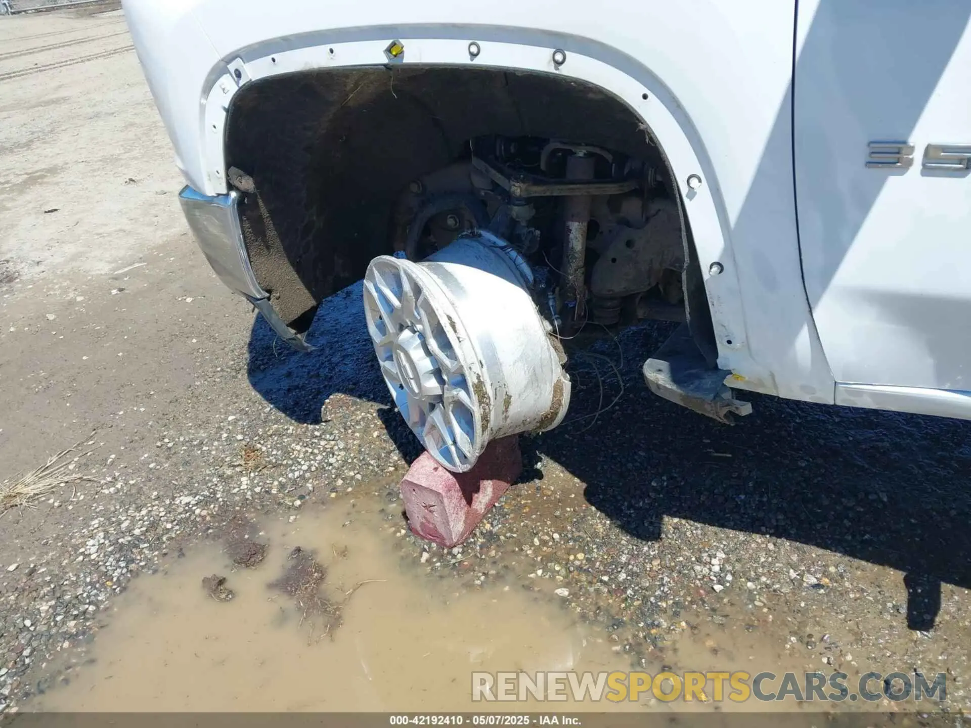12 Photograph of a damaged car 1GC4YSEY9LF210876 CHEVROLET SILVERADO 3500HD 2020