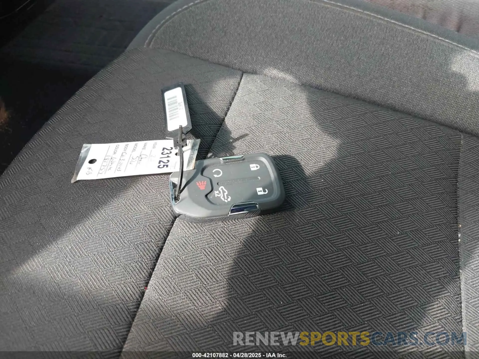 11 Photograph of a damaged car 1GC4YTEY9LF182759 CHEVROLET SILVERADO 3500HD 2020
