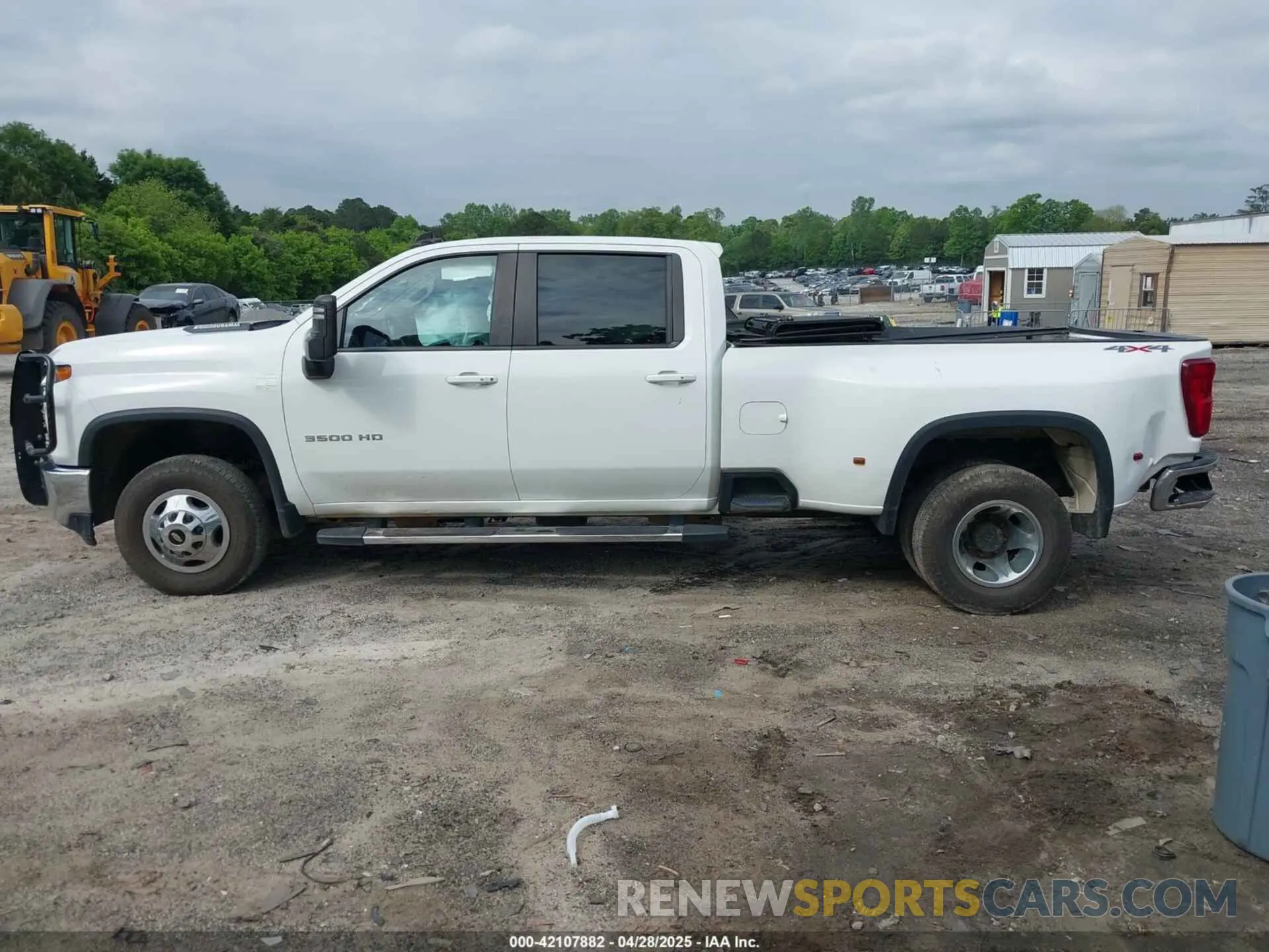 15 Photograph of a damaged car 1GC4YTEY9LF182759 CHEVROLET SILVERADO 3500HD 2020