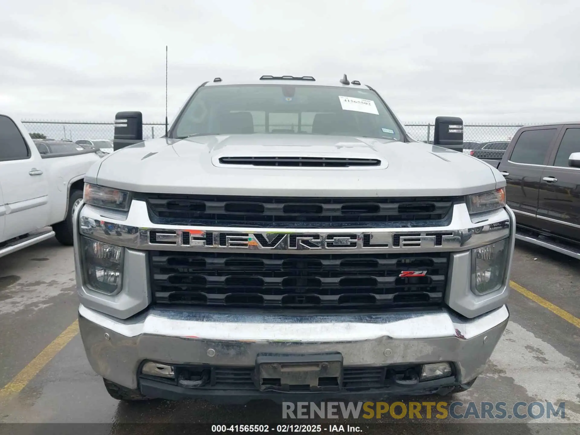 14 Photograph of a damaged car 1GC4YTEYXLF346360 CHEVROLET SILVERADO 3500HD 2020
