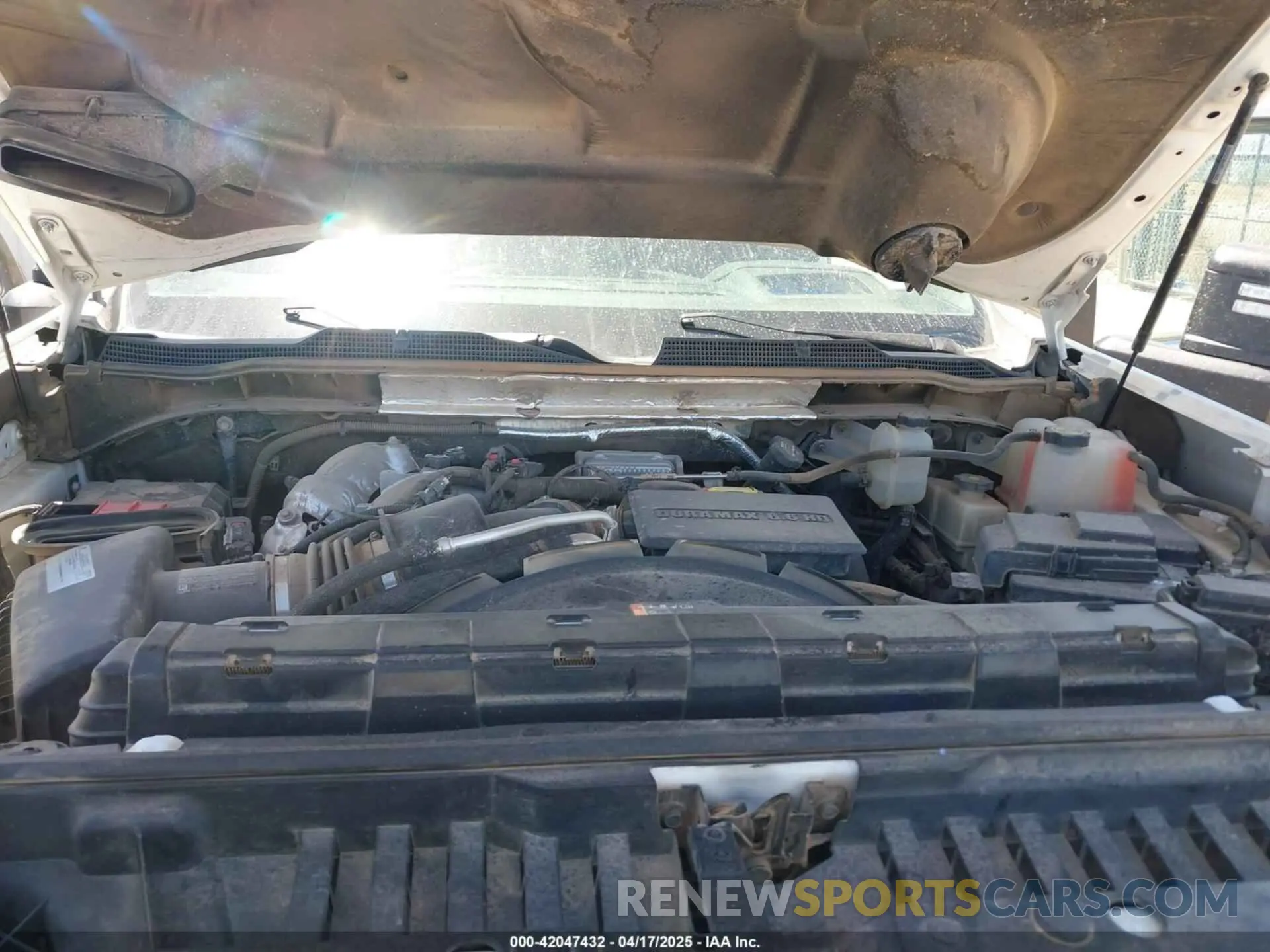9 Photograph of a damaged car 1GC4YUEY0LF309128 CHEVROLET SILVERADO 3500HD 2020
