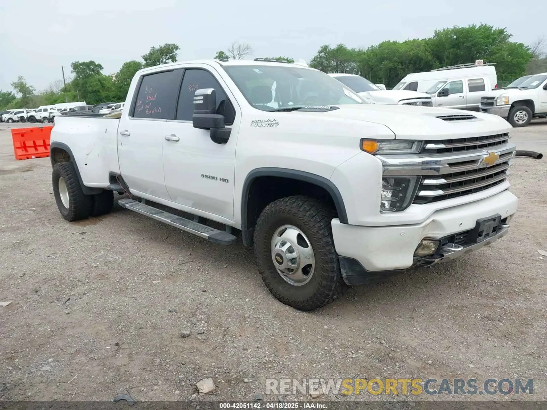 1 Photograph of a damaged car 1GC4YVEY2LF211787 CHEVROLET SILVERADO 3500HD 2020