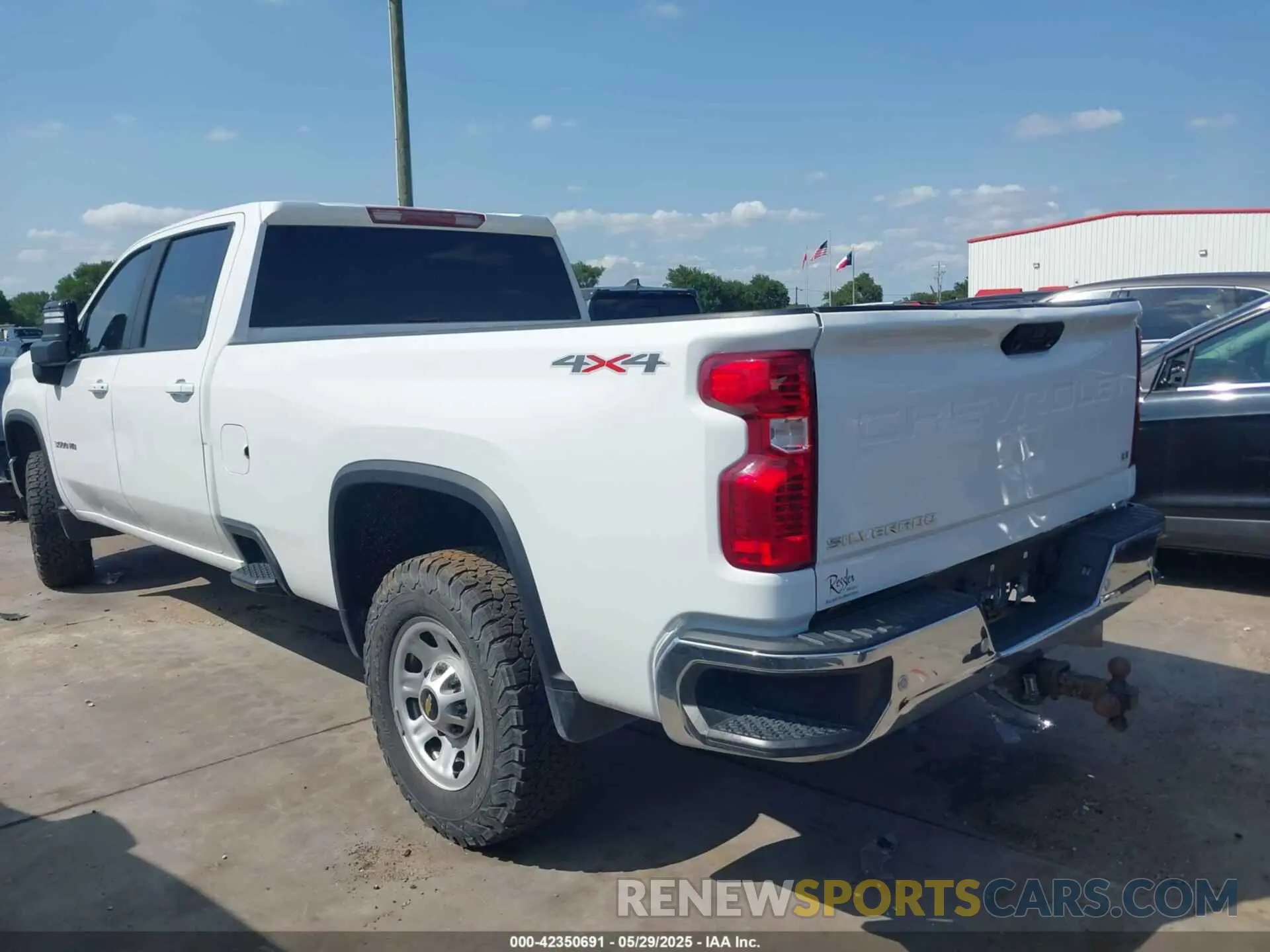 3 Photograph of a damaged car 1GC4YTEY9MF197229 CHEVROLET SILVERADO 3500HD 2021