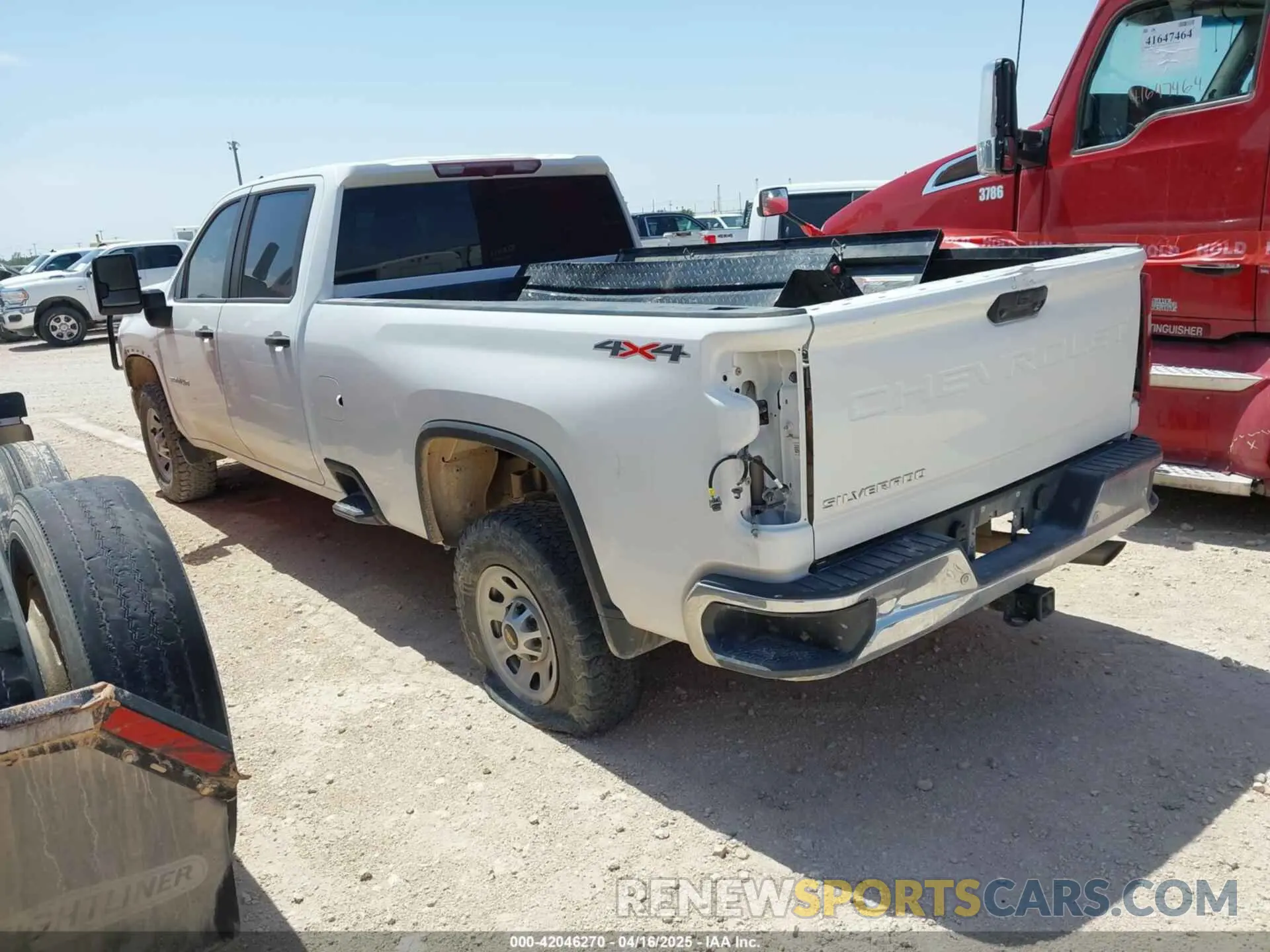 3 Photograph of a damaged car 1GC4YSE72NF197186 CHEVROLET SILVERADO 3500HD 2022