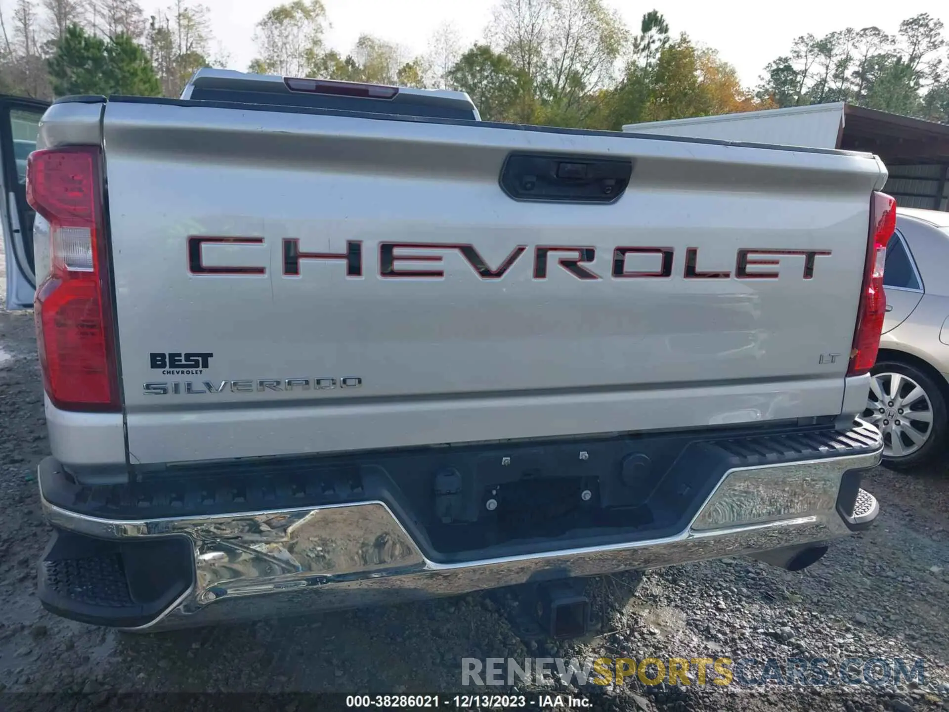 8 Photograph of a damaged car 1GC4YTE74NF197129 CHEVROLET SILVERADO 3500HD 2022