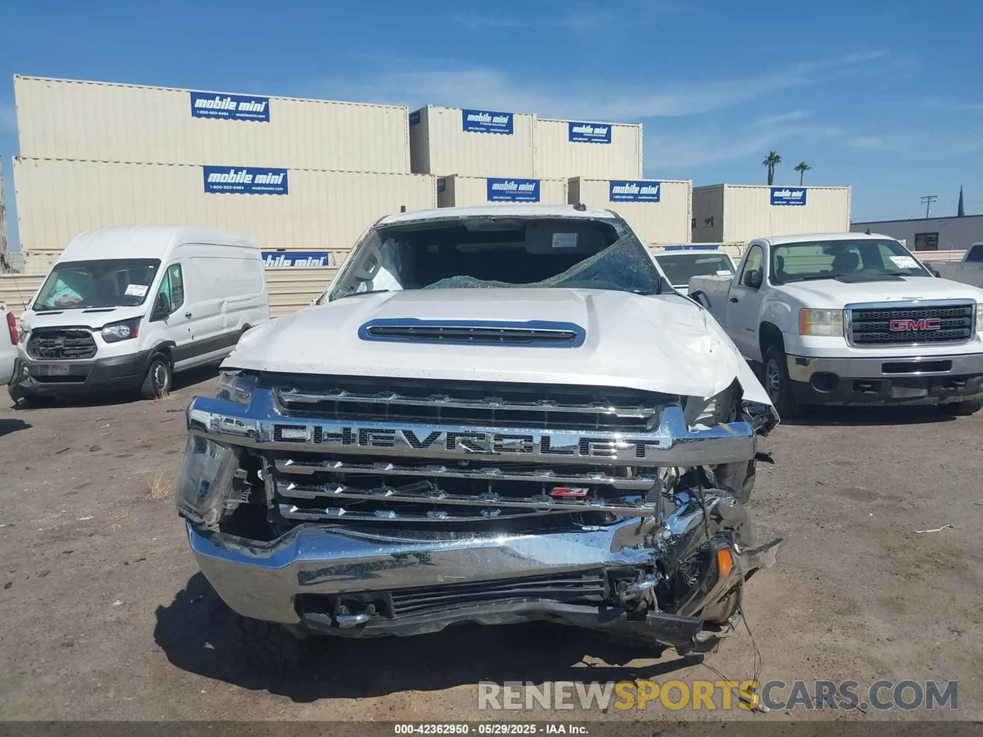 12 Photograph of a damaged car 1GC4YTEY1NF118427 CHEVROLET SILVERADO 3500HD 2022