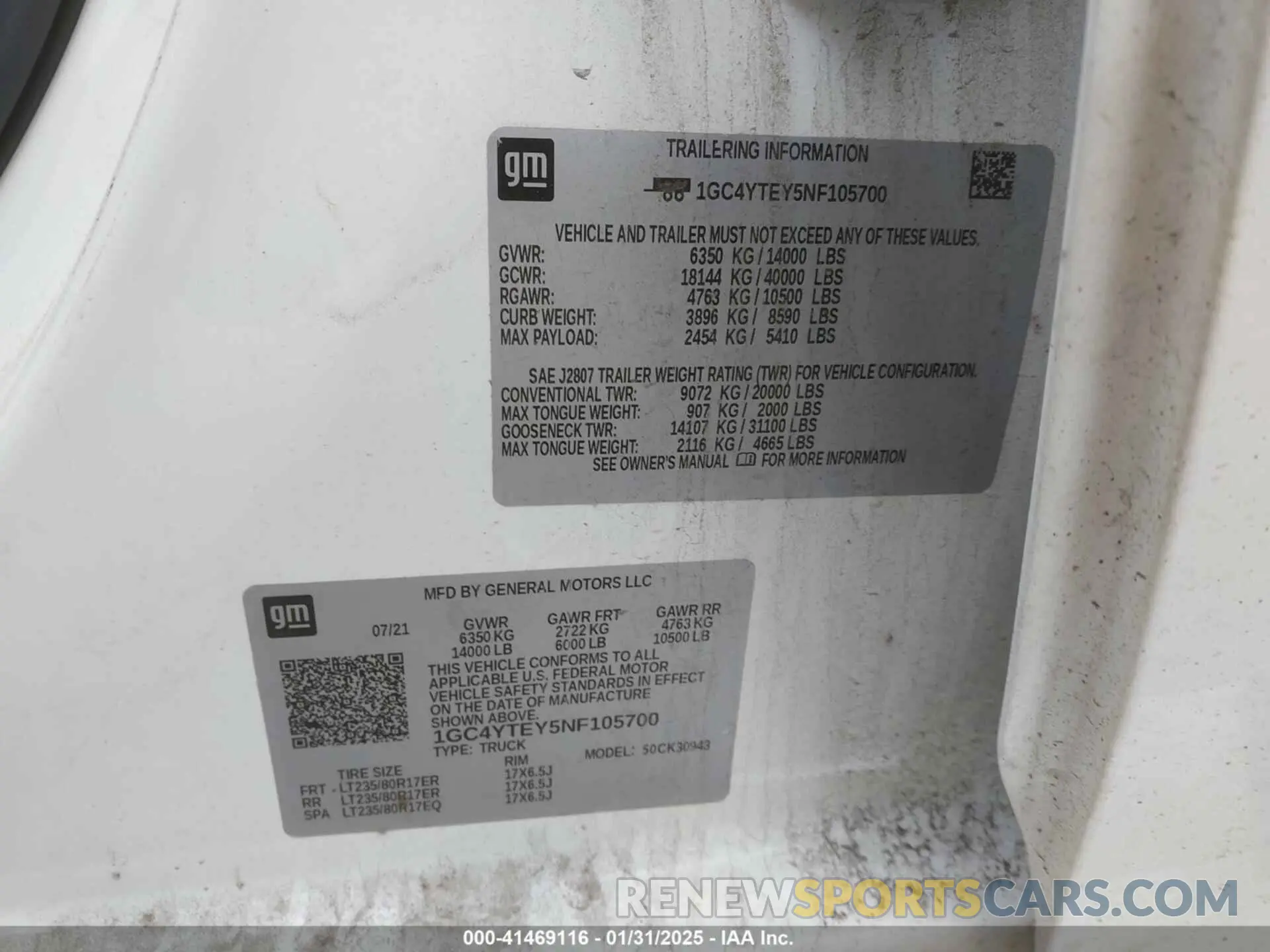 8 Photograph of a damaged car 1GC4YTEY5NF105700 CHEVROLET SILVERADO 3500HD 2022