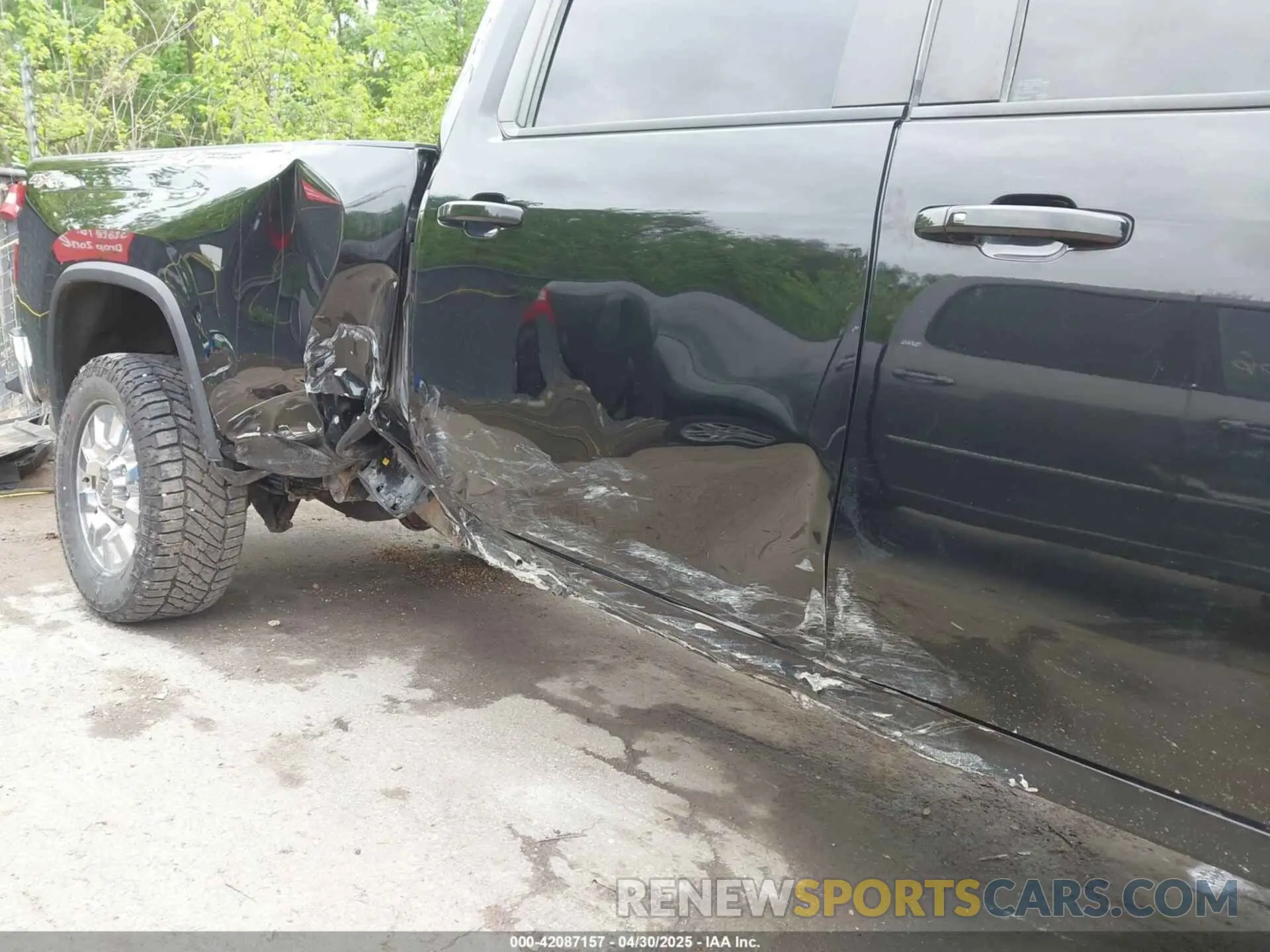 11 Photograph of a damaged car 1GC4YTEY5NF106197 CHEVROLET SILVERADO 3500HD 2022