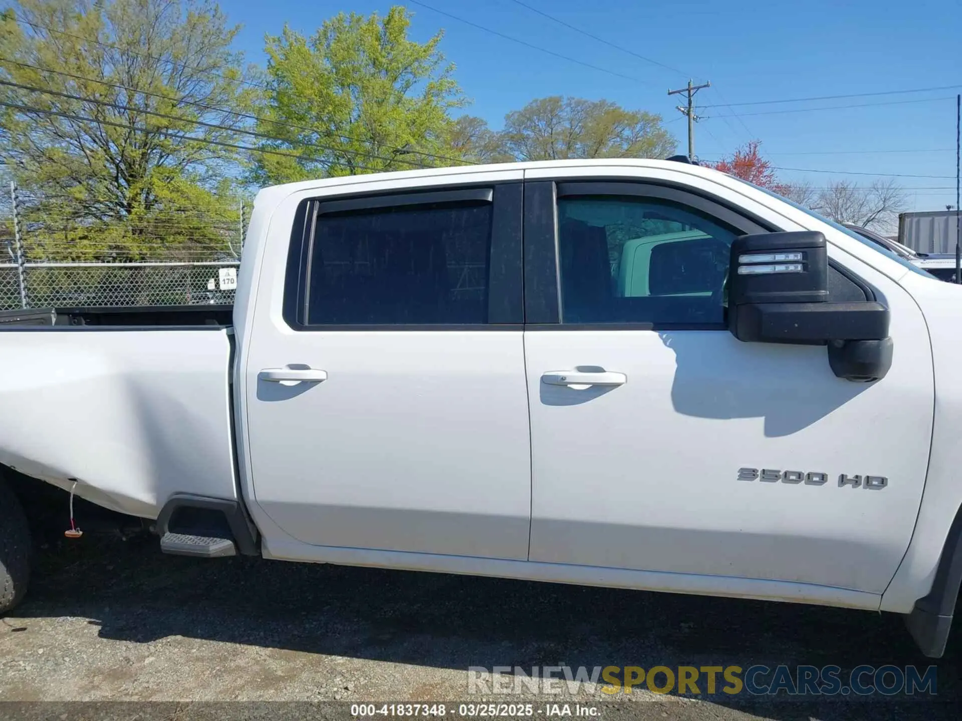 15 Photograph of a damaged car 1GC4YTEY5NF246508 CHEVROLET SILVERADO 3500HD 2022