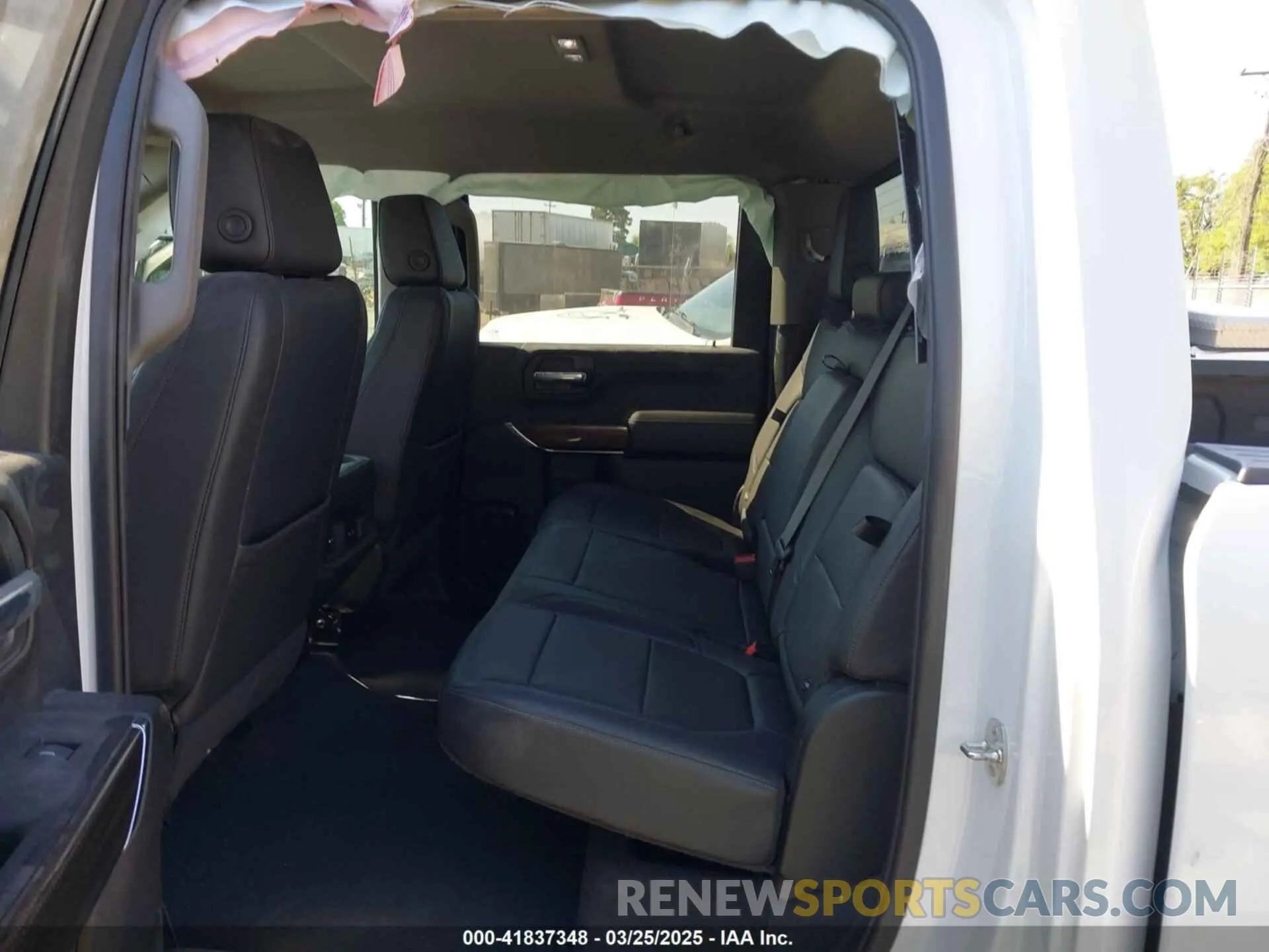 6 Photograph of a damaged car 1GC4YTEY5NF246508 CHEVROLET SILVERADO 3500HD 2022