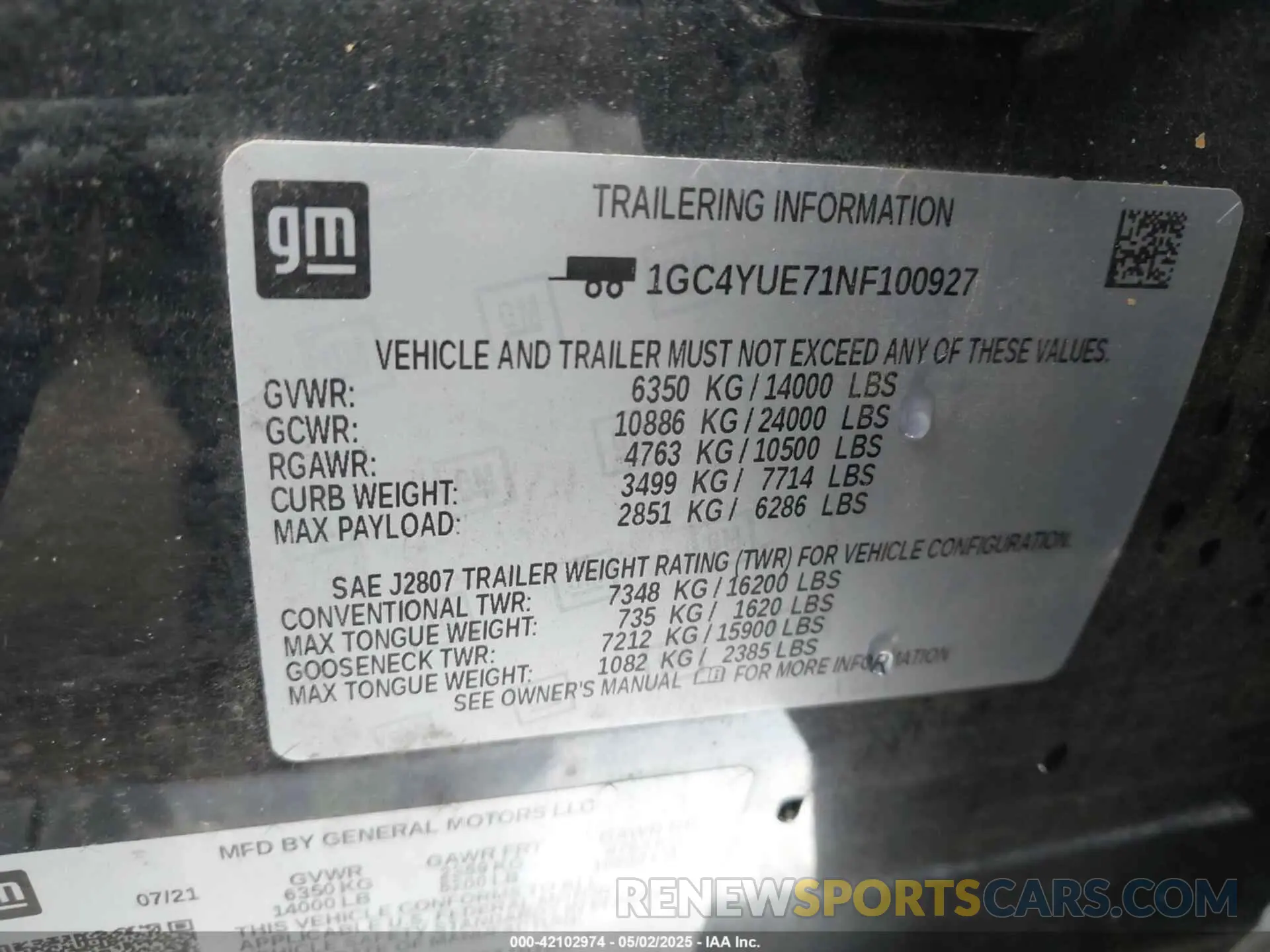 9 Photograph of a damaged car 1GC4YUE71NF100927 CHEVROLET SILVERADO 3500HD 2022