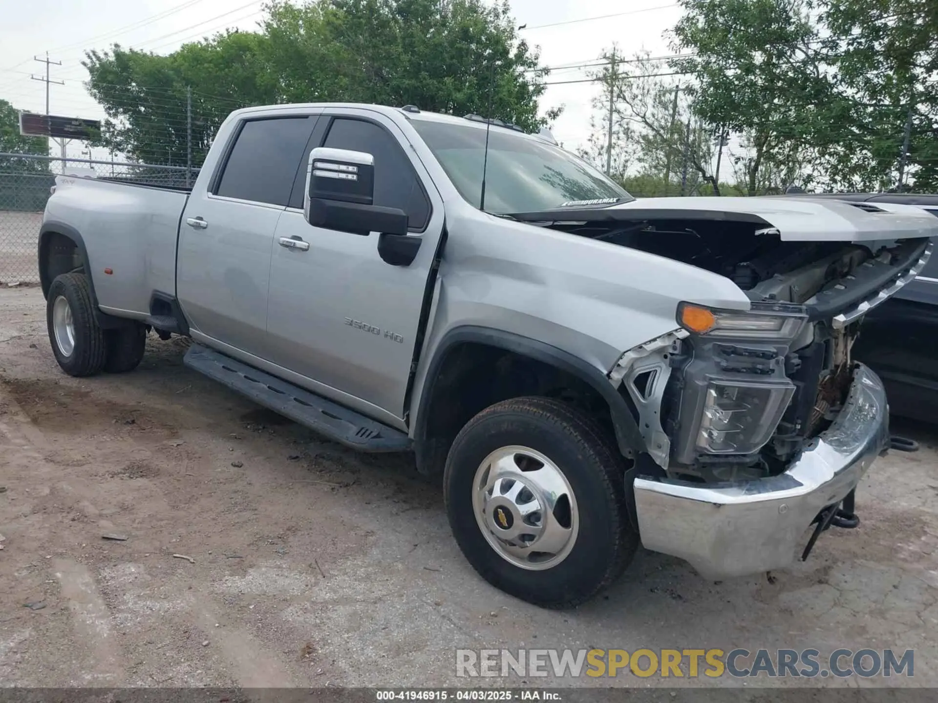 1 Photograph of a damaged car 1GC4YUEY1NF163633 CHEVROLET SILVERADO 3500HD 2022