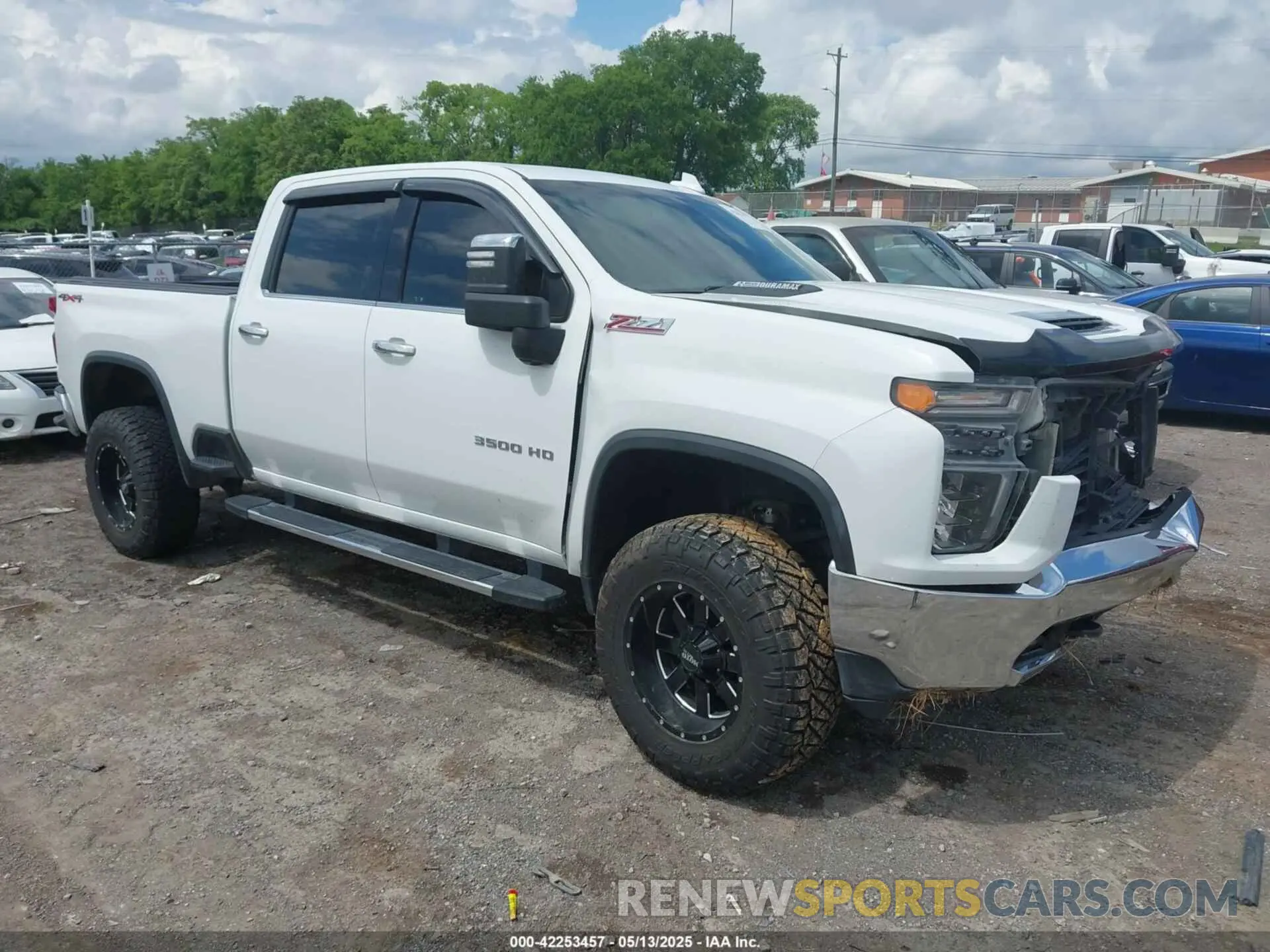 1 Photograph of a damaged car 1GC4YUEY6NF116999 CHEVROLET SILVERADO 3500HD 2022
