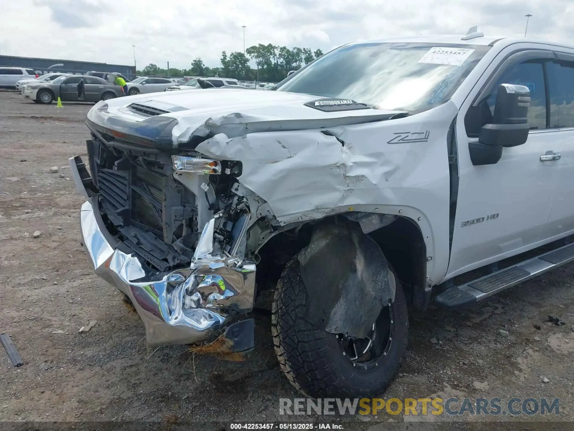 11 Photograph of a damaged car 1GC4YUEY6NF116999 CHEVROLET SILVERADO 3500HD 2022