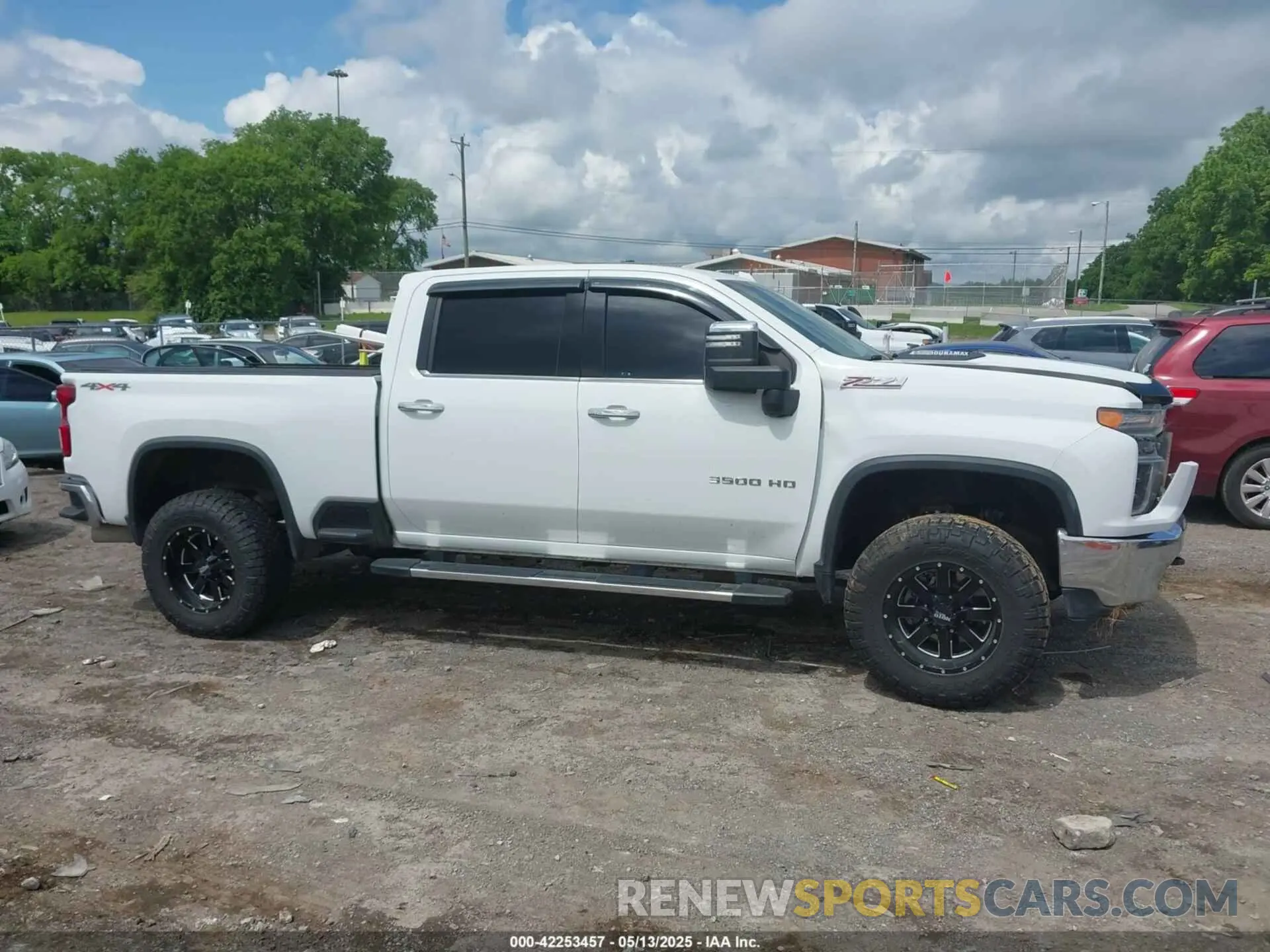 16 Photograph of a damaged car 1GC4YUEY6NF116999 CHEVROLET SILVERADO 3500HD 2022