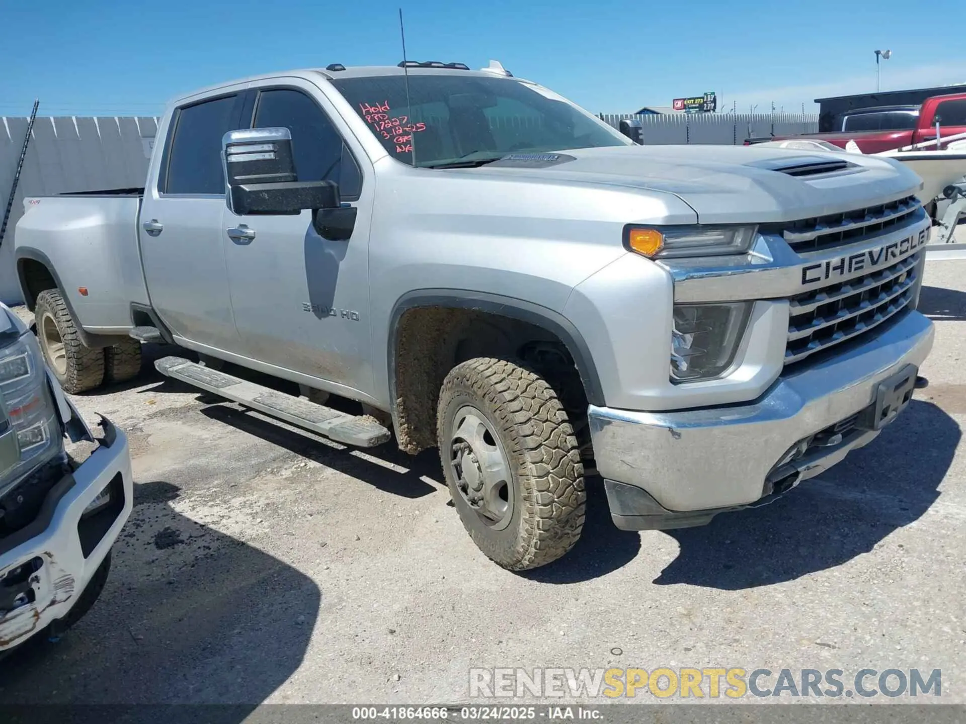 1 Photograph of a damaged car 1GC4YUEY7NF249464 CHEVROLET SILVERADO 3500HD 2022