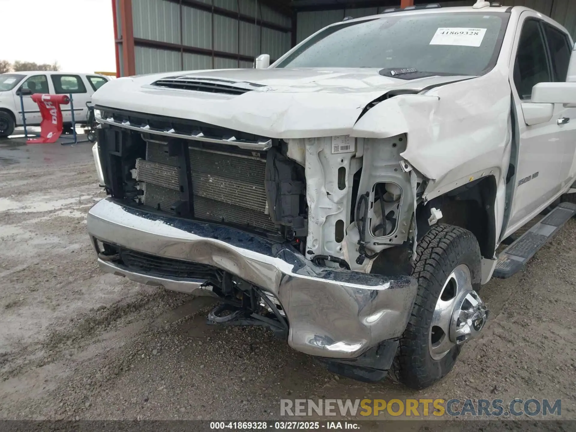 11 Photograph of a damaged car 1GC4YUEY8NF101386 CHEVROLET SILVERADO 3500HD 2022