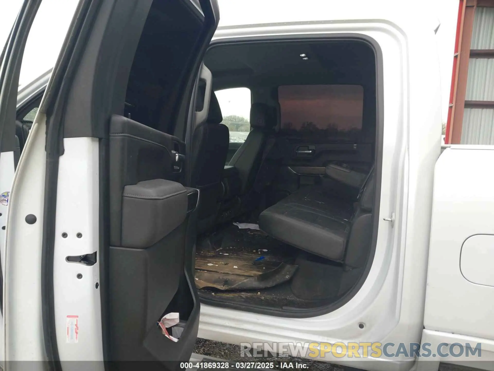 7 Photograph of a damaged car 1GC4YUEY8NF101386 CHEVROLET SILVERADO 3500HD 2022