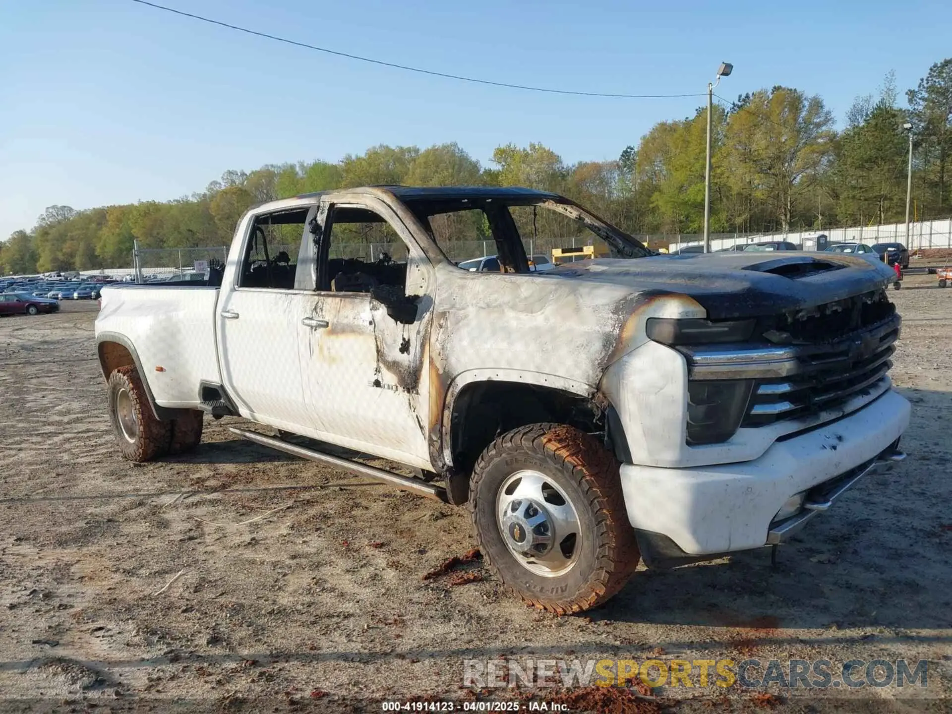 1 Photograph of a damaged car 1GC4YVEY0NF332160 CHEVROLET SILVERADO 3500HD 2022