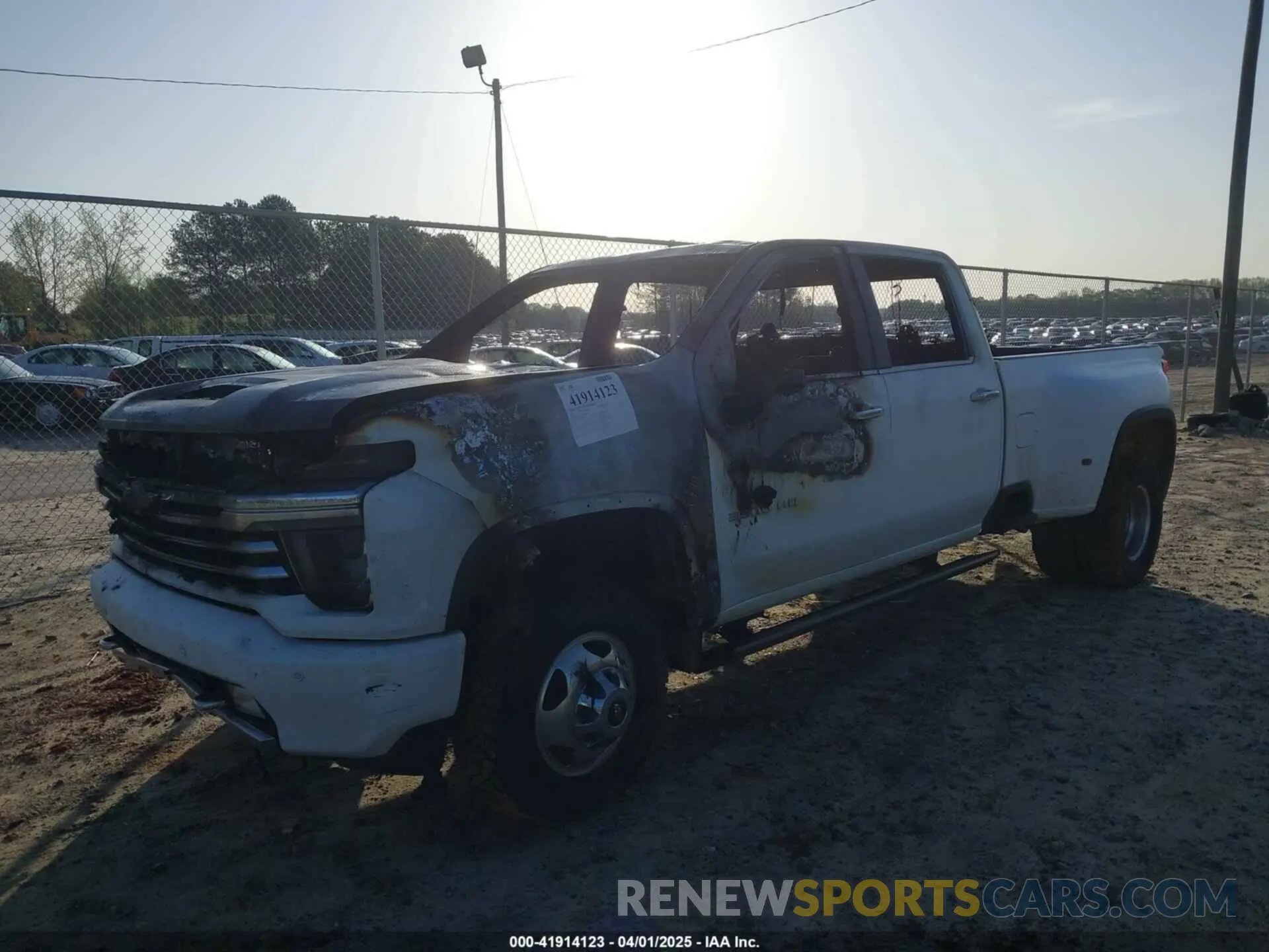 2 Photograph of a damaged car 1GC4YVEY0NF332160 CHEVROLET SILVERADO 3500HD 2022