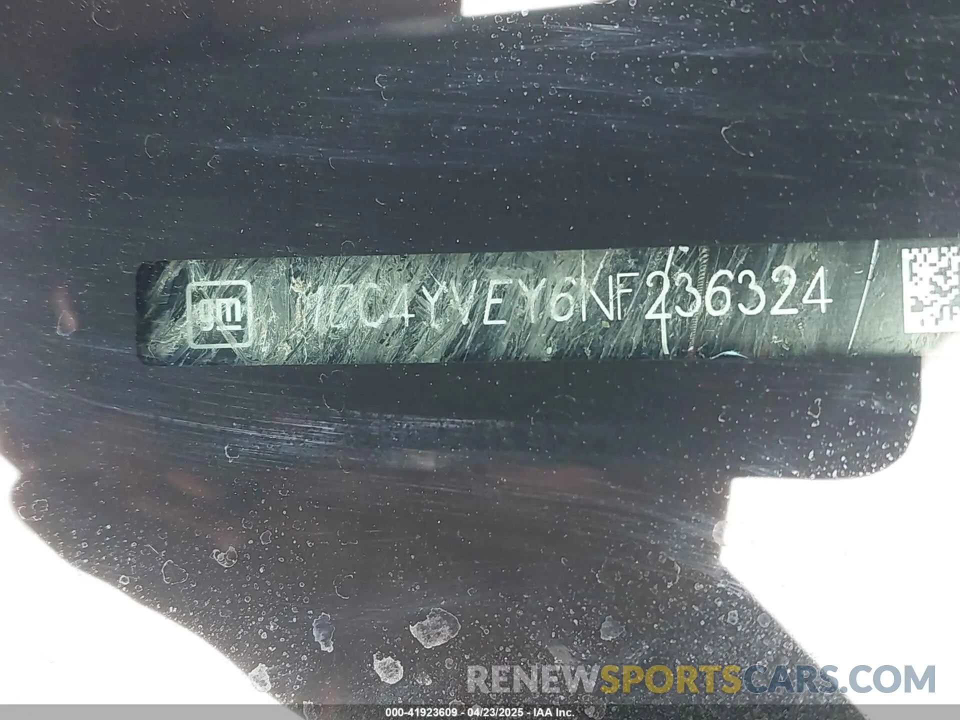 8 Photograph of a damaged car 1GC4YVEY6NF236324 CHEVROLET SILVERADO 3500HD 2022
