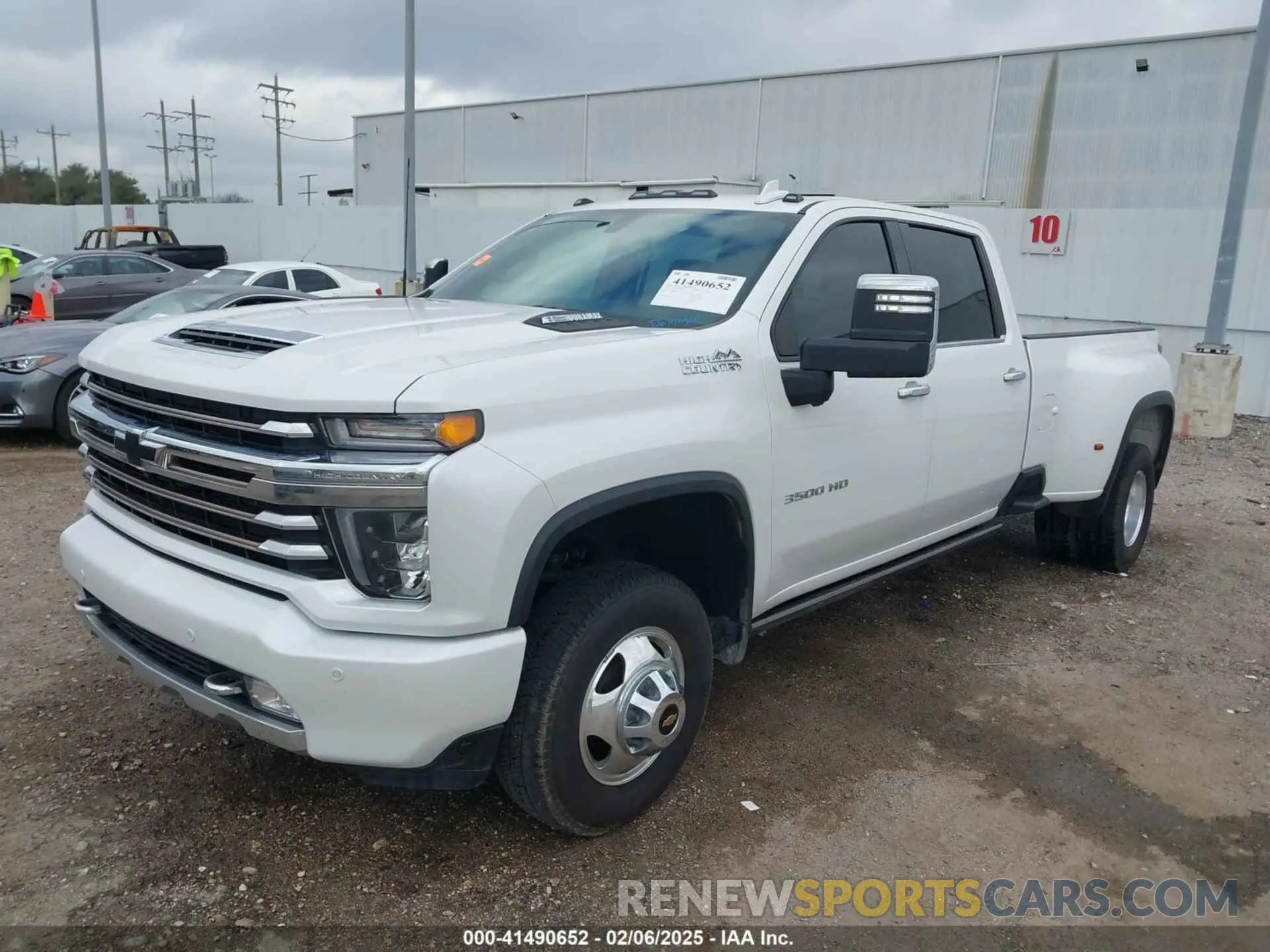 2 Photograph of a damaged car 1GC4YVEY4PF163733 CHEVROLET SILVERADO 3500HD 2023