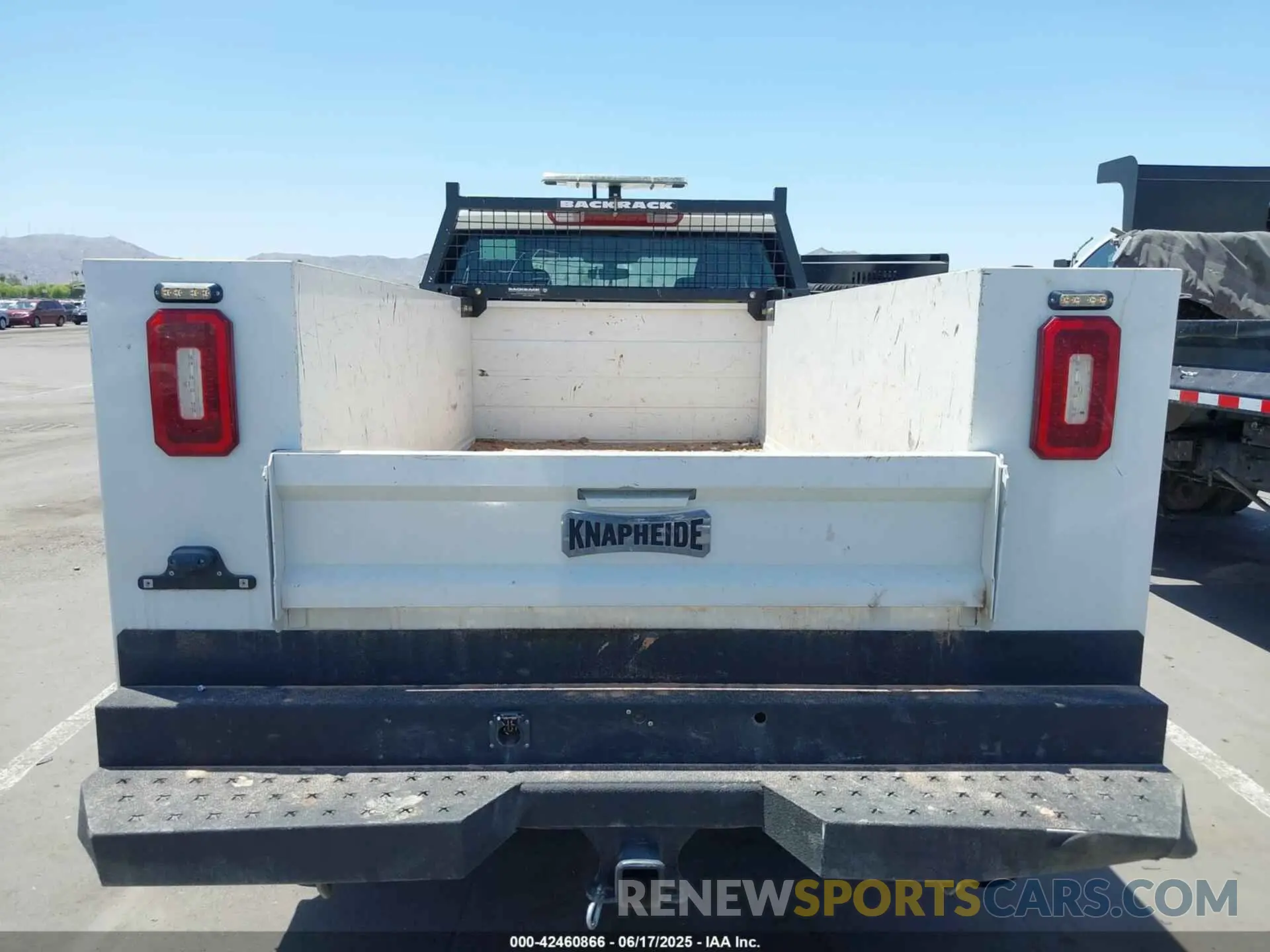 15 Photograph of a damaged car 1GC5YSE7XPF236209 CHEVROLET SILVERADO 3500HD 2023