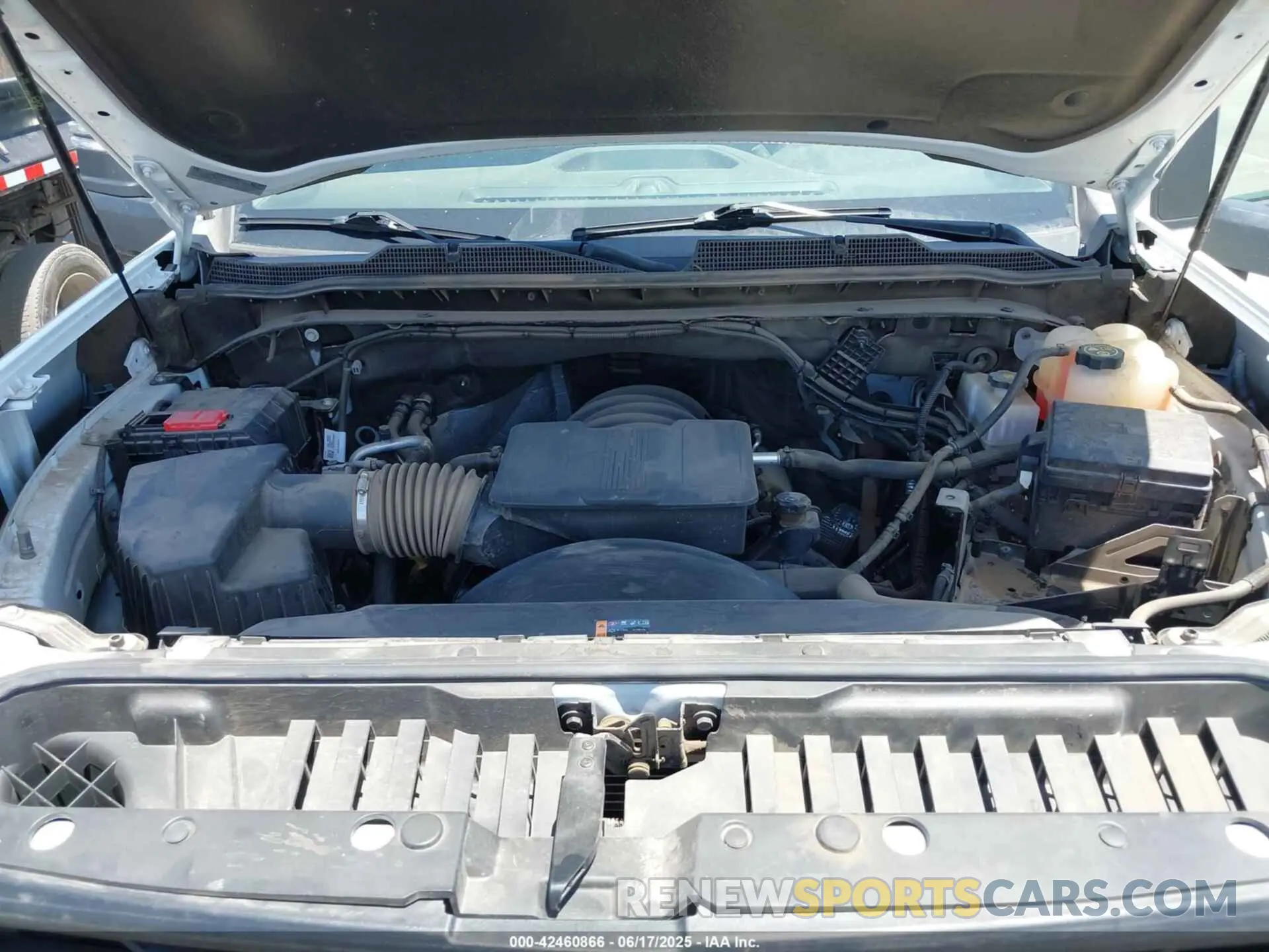 9 Photograph of a damaged car 1GC5YSE7XPF236209 CHEVROLET SILVERADO 3500HD 2023