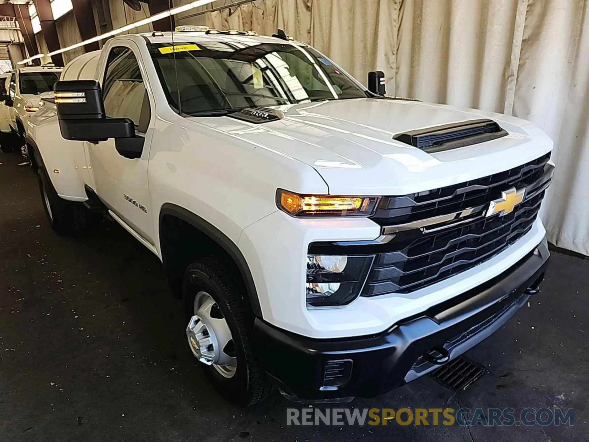13 Photograph of a damaged car 1GC3YSE70RF322171 CHEVROLET SILVERADO 3500HD 2024