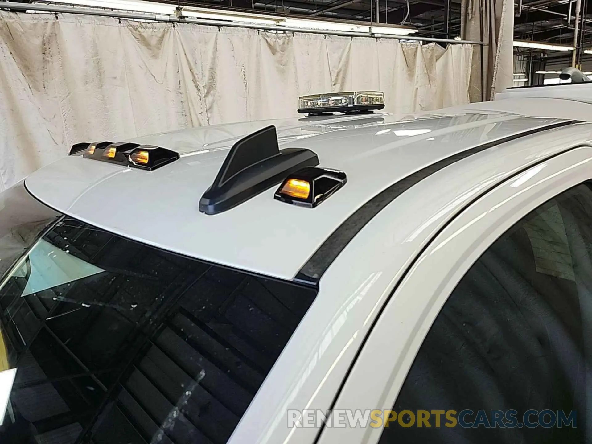 8 Photograph of a damaged car 1GC3YSE70RF322171 CHEVROLET SILVERADO 3500HD 2024