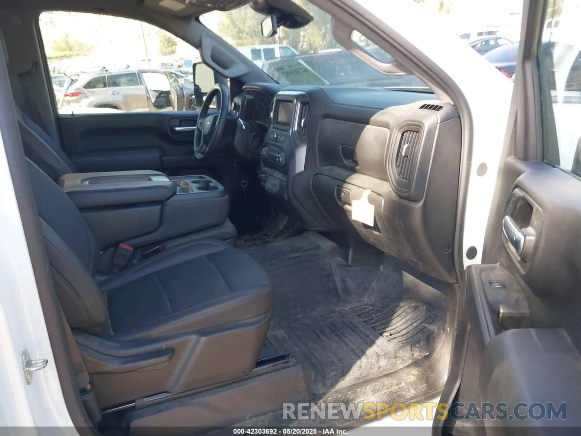 7 Photograph of a damaged car 1GC3YSEY8RF387083 CHEVROLET SILVERADO 3500HD 2024