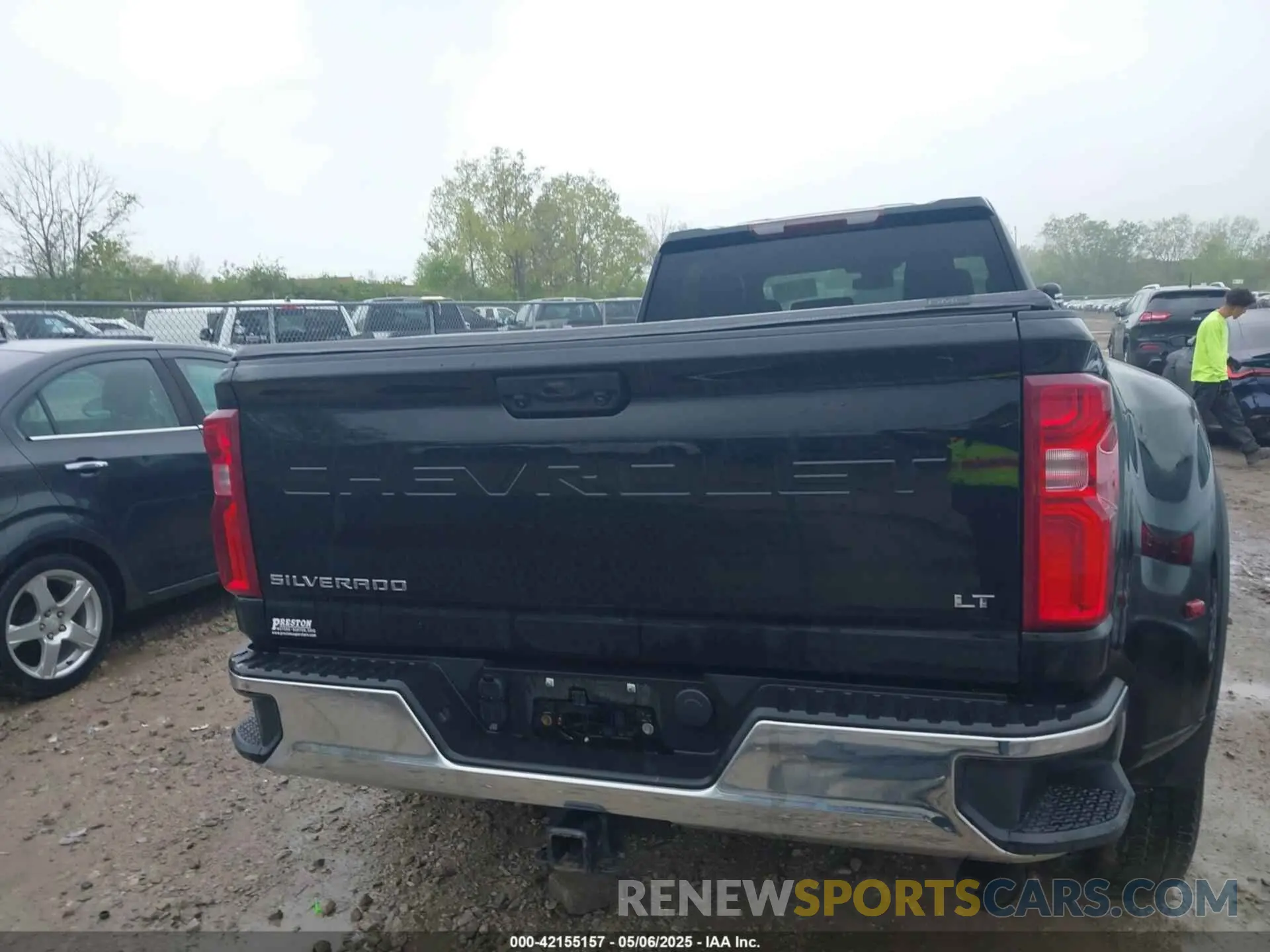 15 Photograph of a damaged car 1GC4YTEY4RF117441 CHEVROLET SILVERADO 3500HD 2024