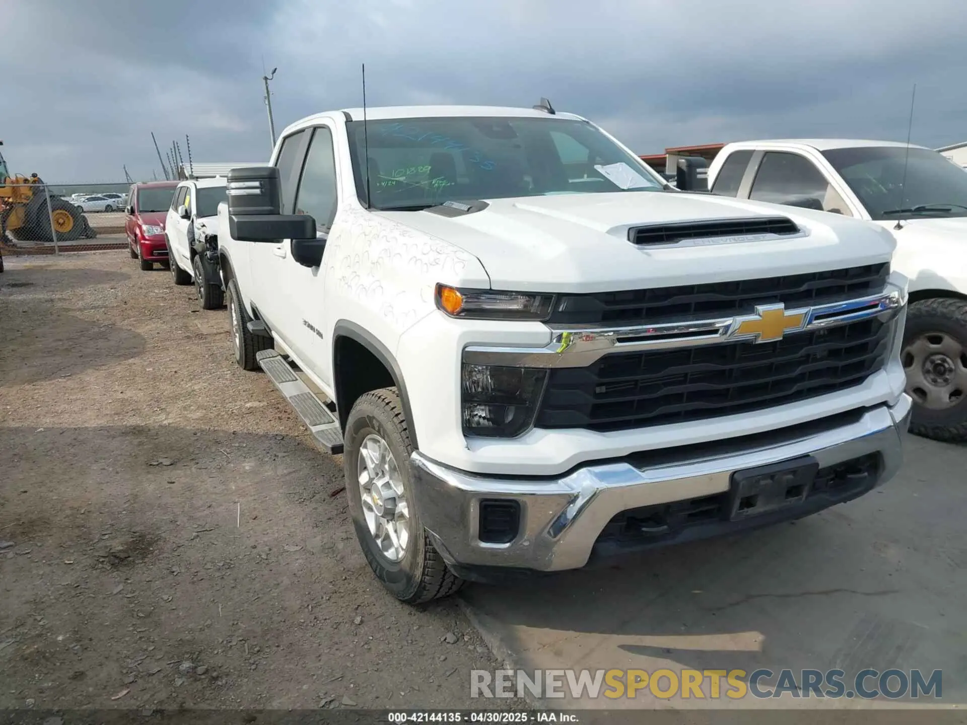 1 Photograph of a damaged car 1GC4YTEY4RF370775 CHEVROLET SILVERADO 3500HD 2024