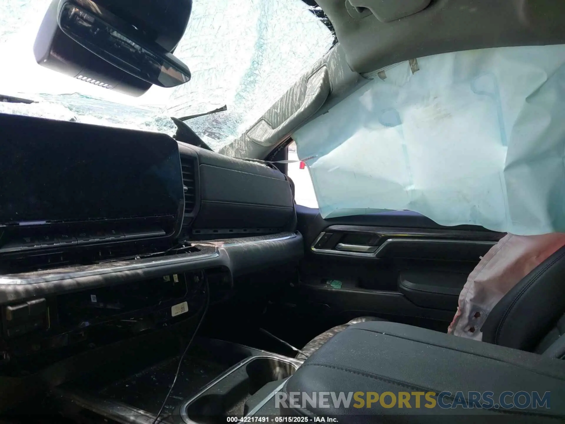 5 Photograph of a damaged car 1GC4YUEY0RF196337 CHEVROLET SILVERADO 3500HD 2024
