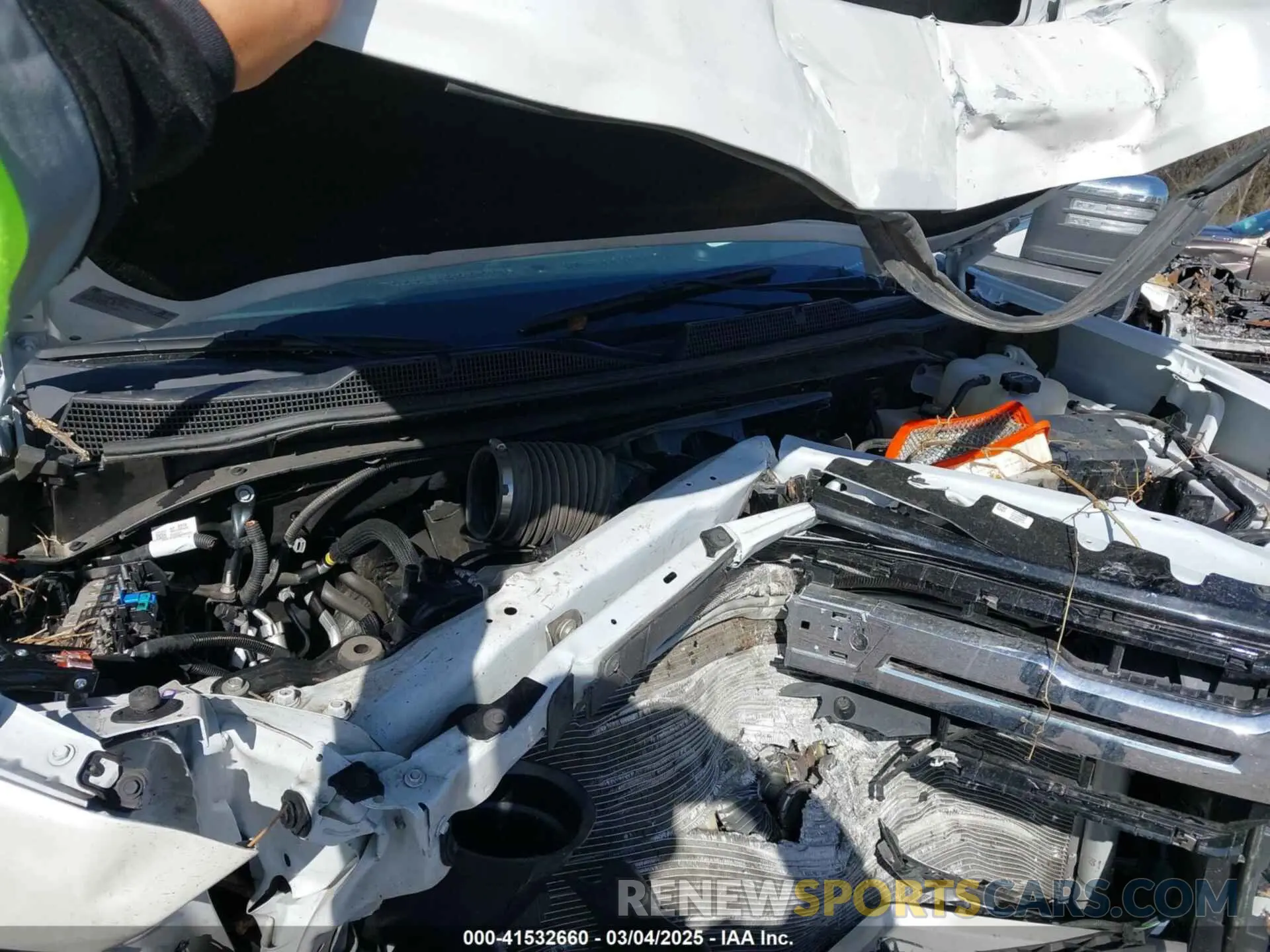 9 Photograph of a damaged car 1GC4YVE75RF314962 CHEVROLET SILVERADO 3500HD 2024