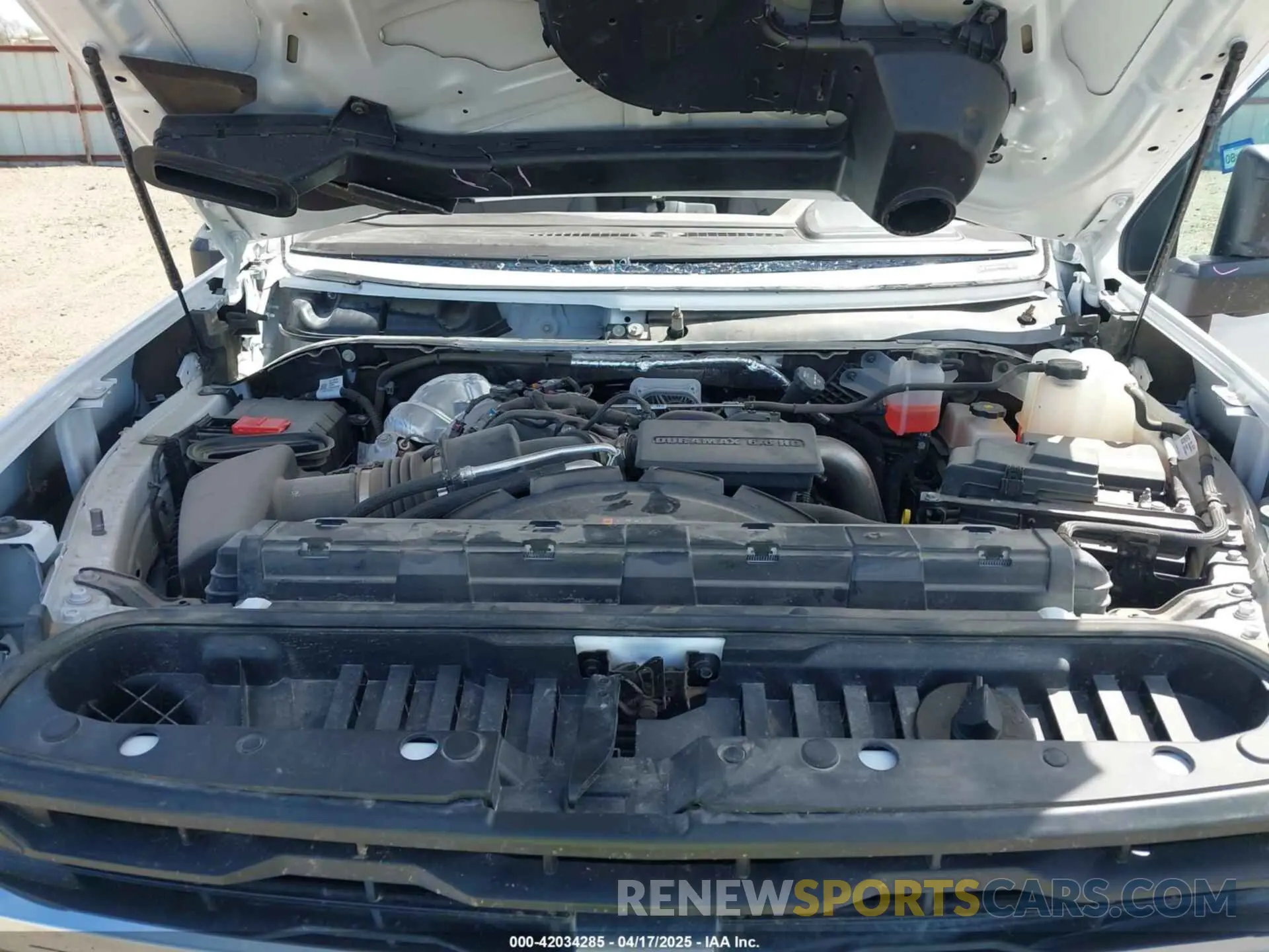 9 Photograph of a damaged car 2GC4YTEY0R1176798 CHEVROLET SILVERADO 3500HD 2024