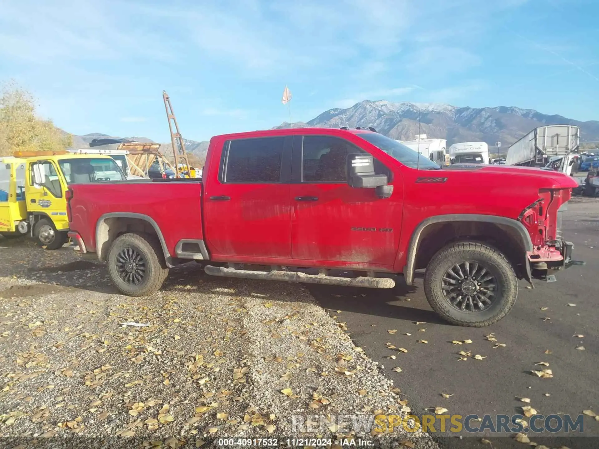13 Photograph of a damaged car 2GC4YTEY7R1200563 CHEVROLET SILVERADO 3500HD 2024