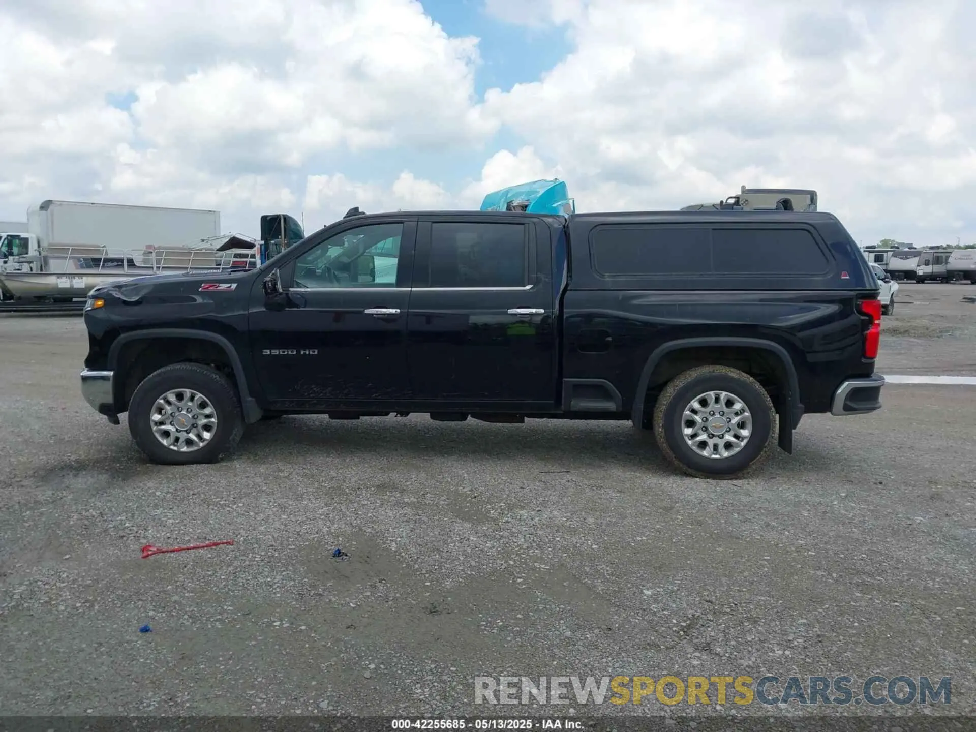 14 Photograph of a damaged car 2GC4YUEY1R1100545 CHEVROLET SILVERADO 3500HD 2024