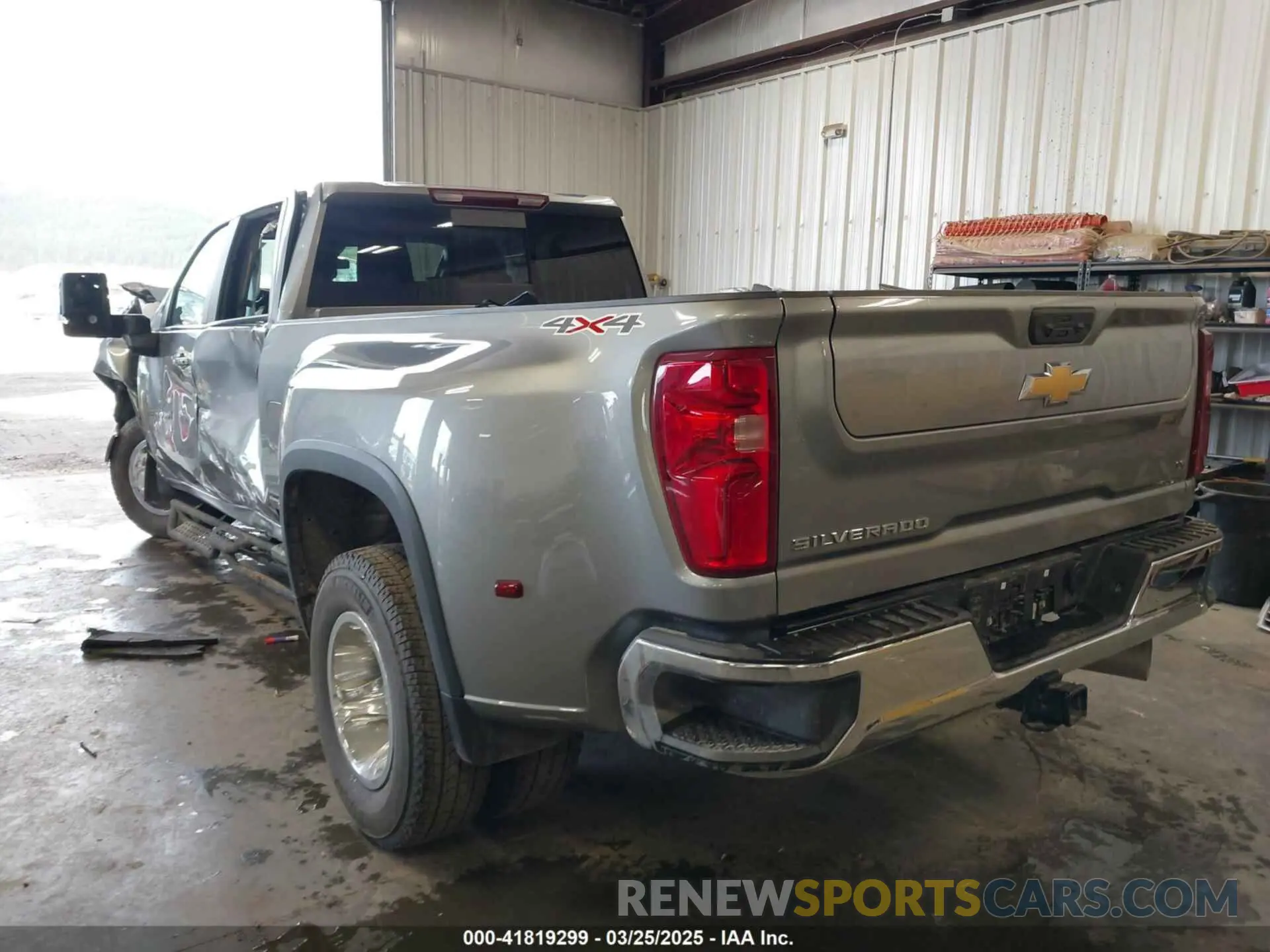 3 Photograph of a damaged car 1GC4KTEY5SF151119 CHEVROLET SILVERADO 3500HD 2025