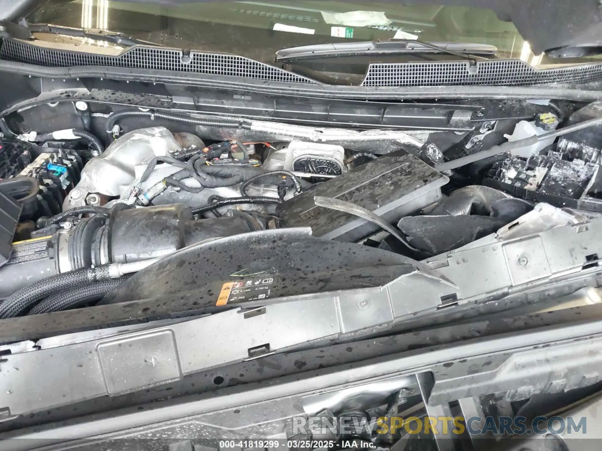 9 Photograph of a damaged car 1GC4KTEY5SF151119 CHEVROLET SILVERADO 3500HD 2025