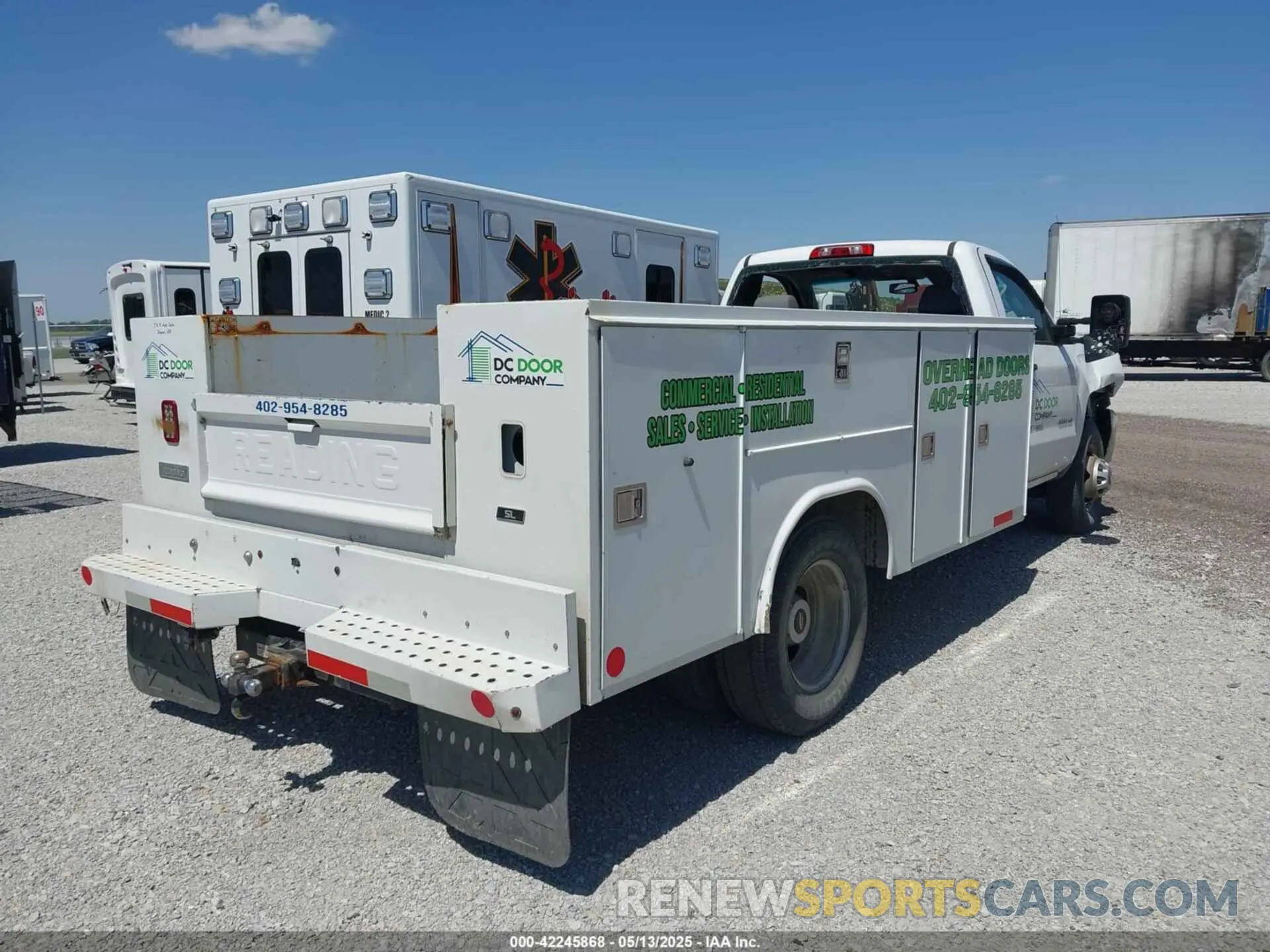 4 Photograph of a damaged car 1GB3CVCG5KF192739 CHEVROLET SILVERADO 3500HD CHASSIS 2019