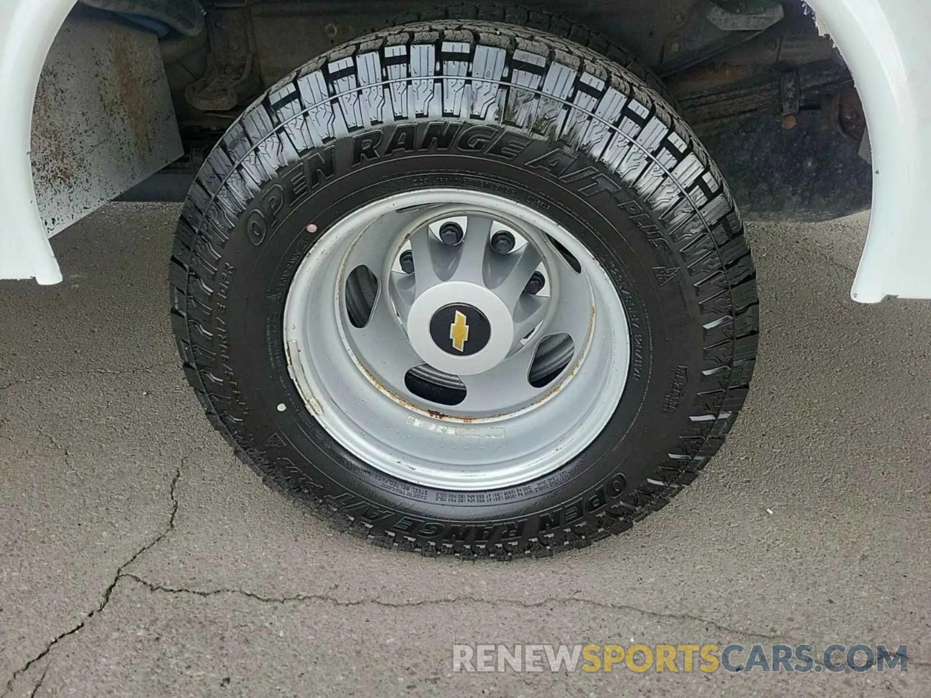 3 Photograph of a damaged car 1GB3CVCY4KF192045 CHEVROLET SILVERADO 3500HD CHASSIS 2019